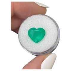 Esmeralda colombiana talla corazón de 5.18 quilates  Gema Suelta Verde Intenso 12x10