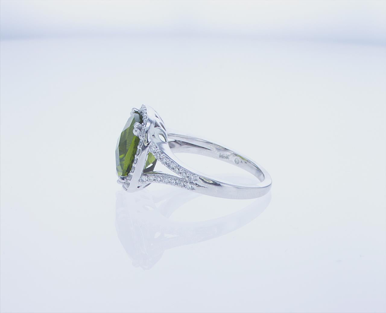 5.18ct Cushion Shape Peridot Cocktail Ring in 14k White Gold For Sale 4