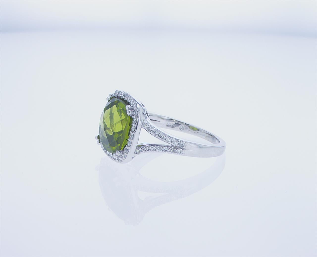 5.18ct Cushion Shape Peridot Cocktail Ring in 14k White Gold For Sale 2