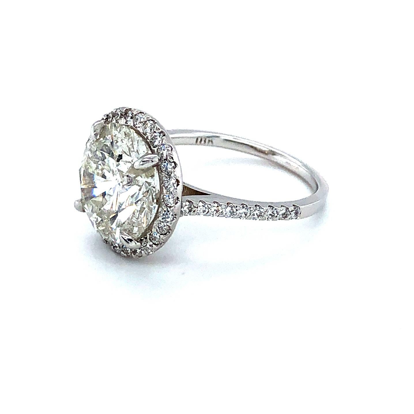 Brilliant Cut 5.18 Carat Diamond Engagement Ring 18 Karat Gold