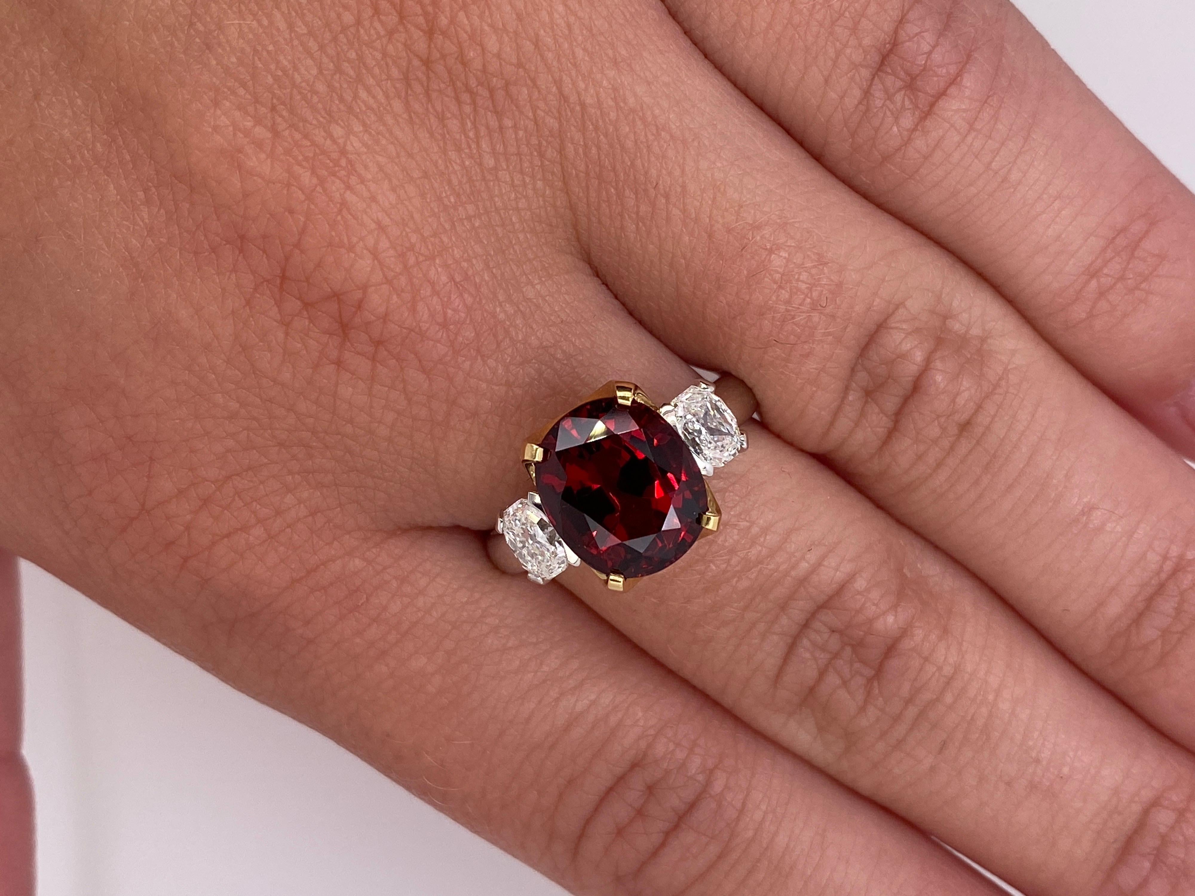 5.19 Carat Cushion Red Spinel and Diamond Platinum and 18k Yellow Gold Ring In New Condition For Sale In New York, NY