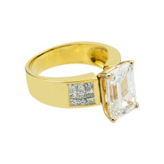 5.19 Carat Emerald Diamond Ring 18K Yellow Gold Refined Grandeur