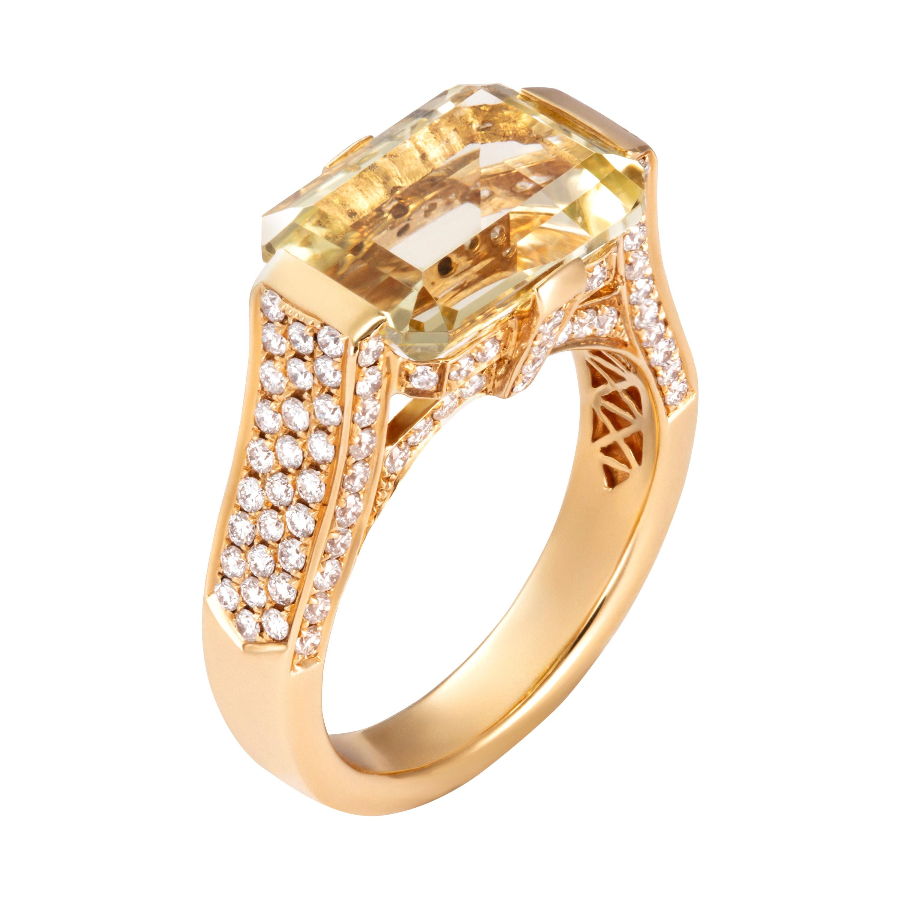 5.19 Carat Lemon Topaz Diamond 18 Karat Yellow Gold Cocktail Ring For Sale