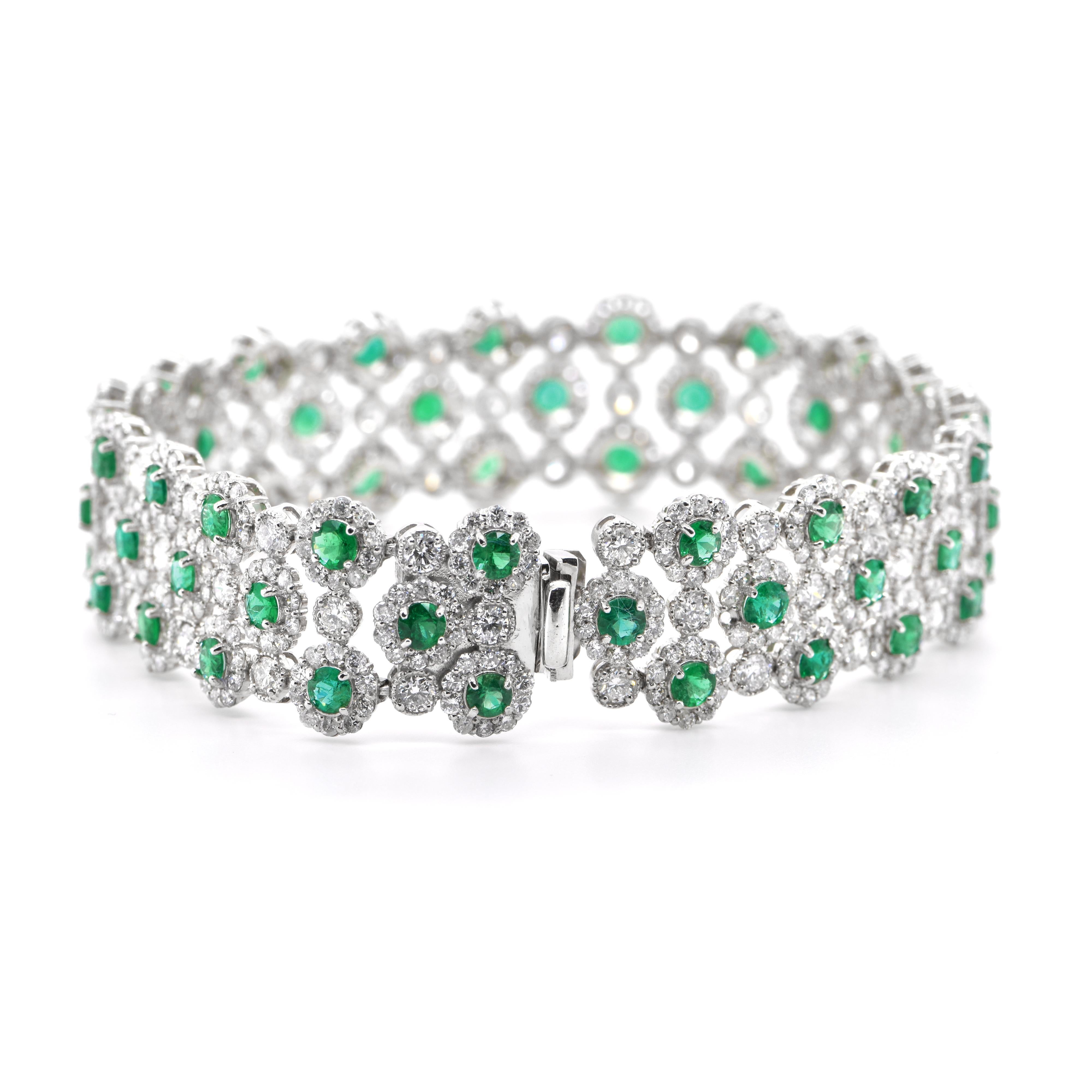 Modern 5.19 Carat Natural Round Cut Emeralds and Diamonds Bracelet Set in Platinum