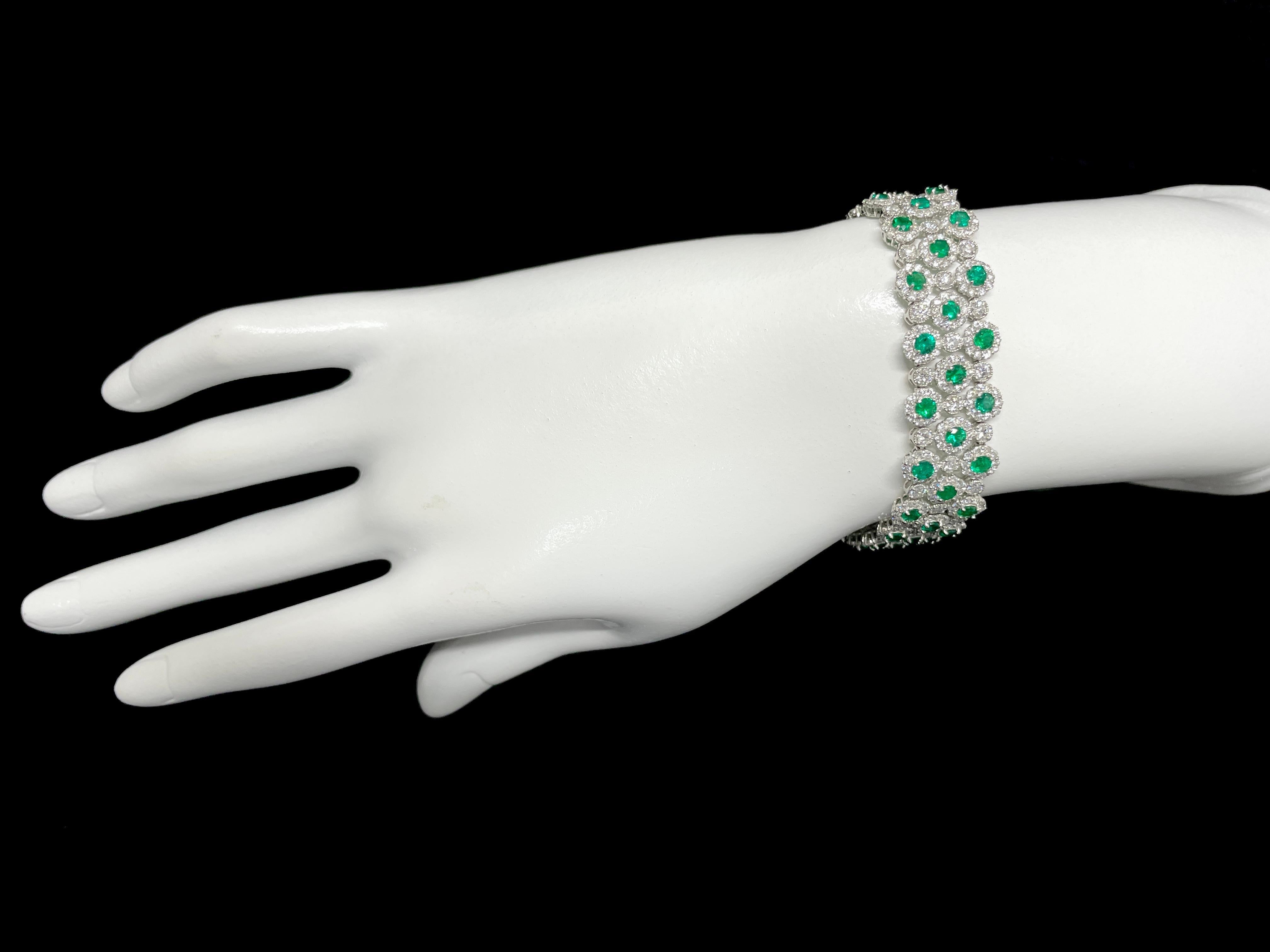 5.19 Carat Natural Round Cut Emeralds and Diamonds Bracelet Set in Platinum 2