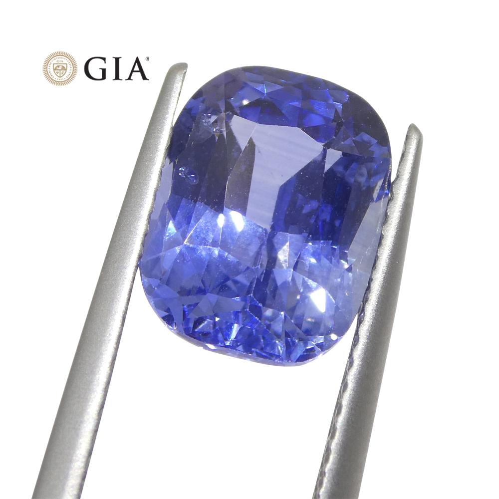 5.19ct Cushion Violetish Blue Sapphire GIA Certified Sri Lanka In New Condition For Sale In Toronto, Ontario