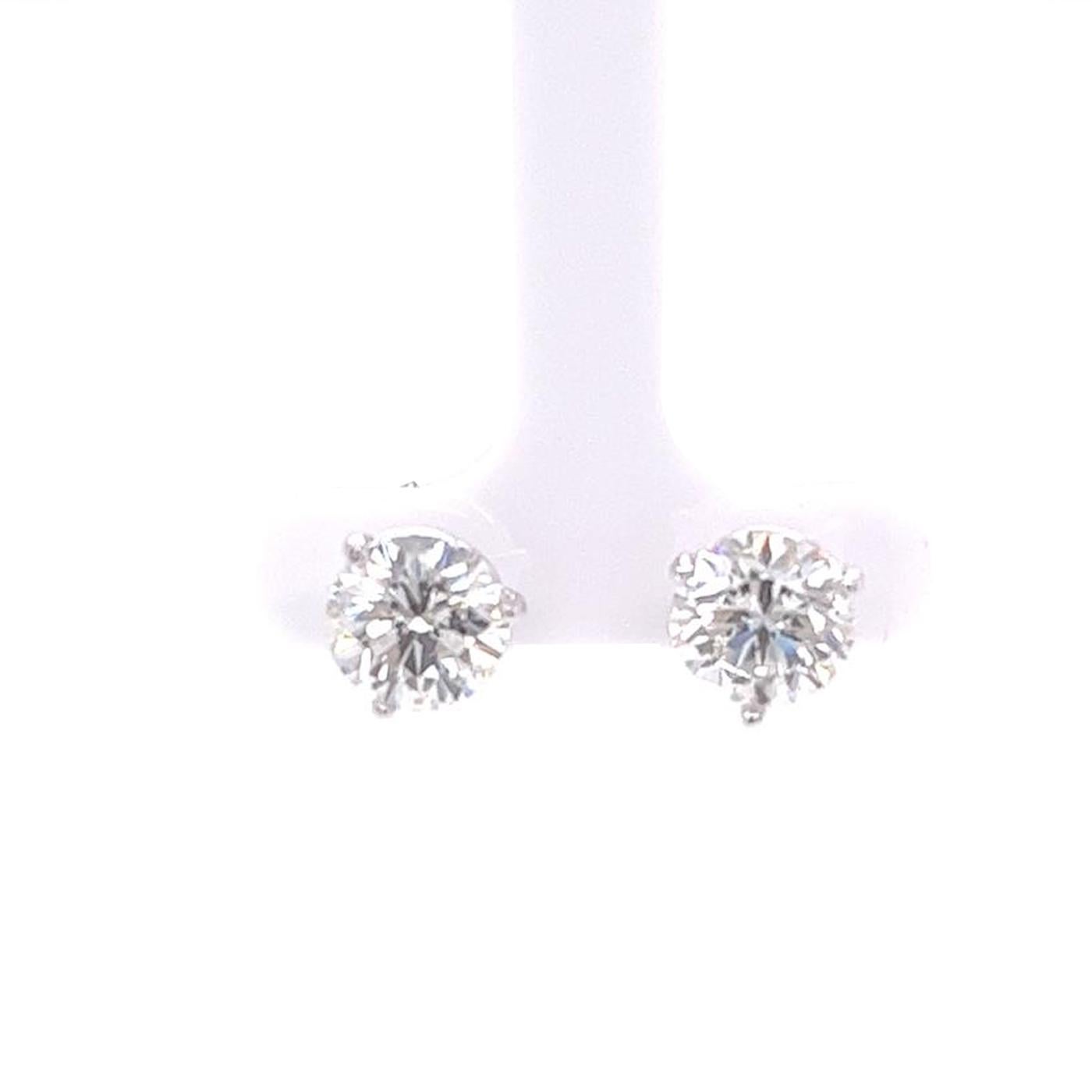 Round Cut 5.19ct Round Natural Diamonds Martini Setting 3 Prong Studs Earrings For Sale