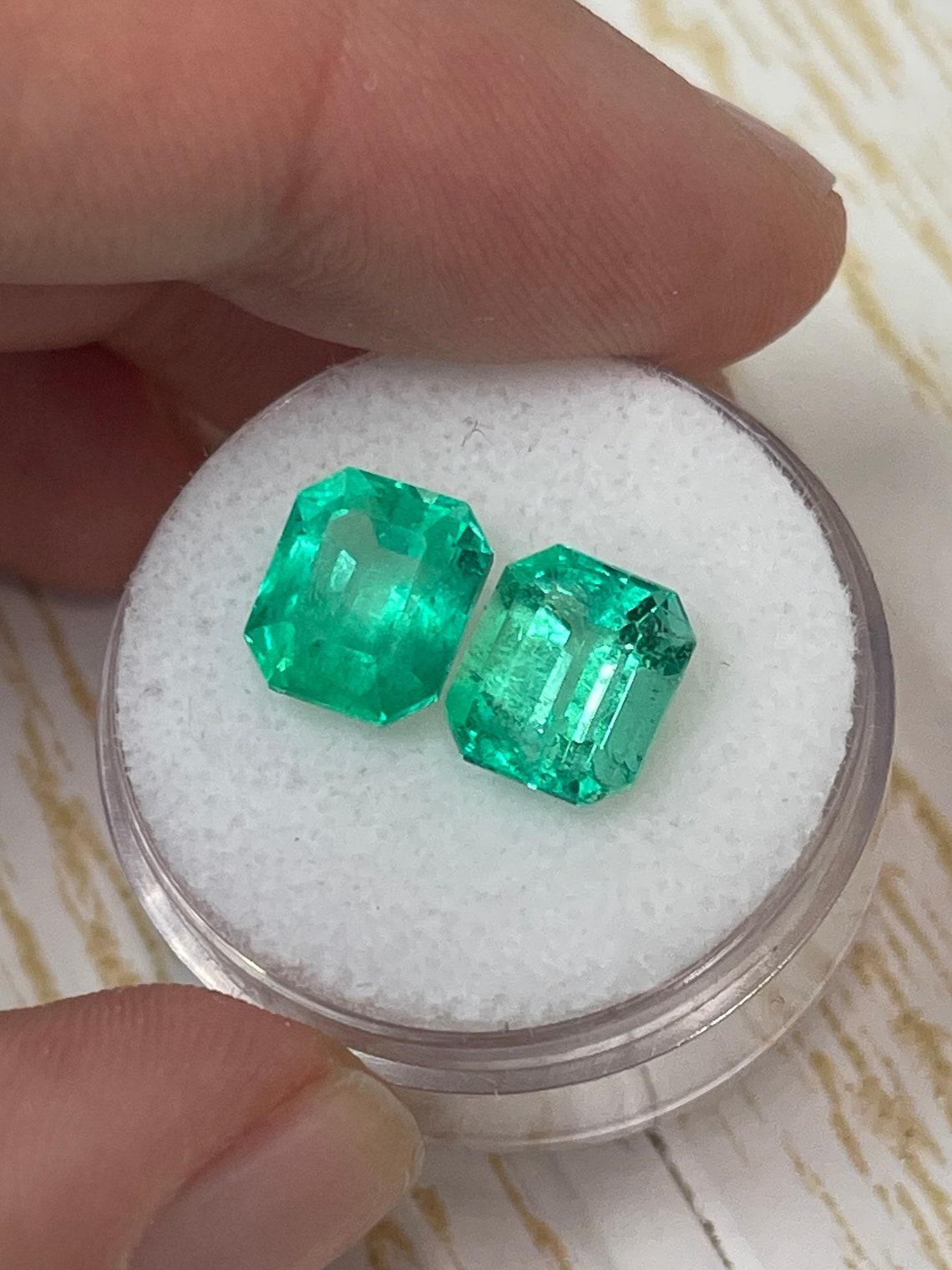 Moderno 5,19tcw 9x8 Smeraldi colombiani abbinati - Coppia di smeraldi genuini tagliati a smeraldo in vendita