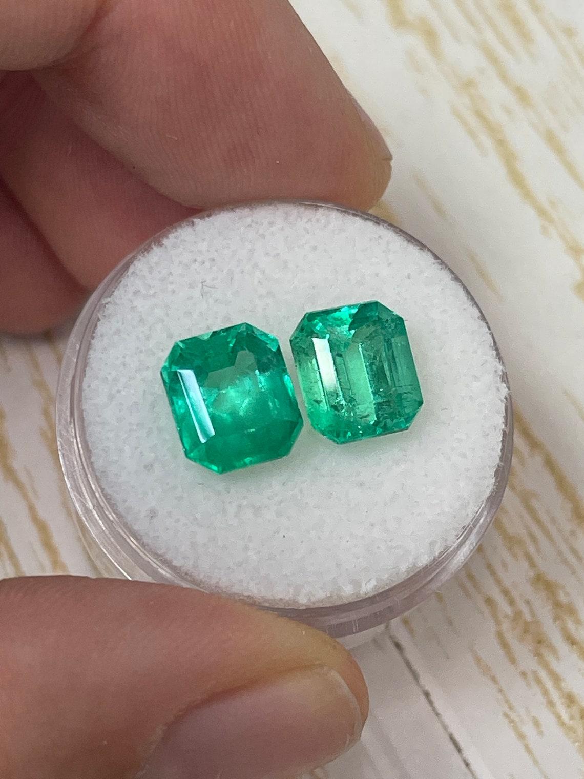 Taglio smeraldo 5,19tcw 9x8 Smeraldi colombiani abbinati - Coppia di smeraldi genuini tagliati a smeraldo in vendita
