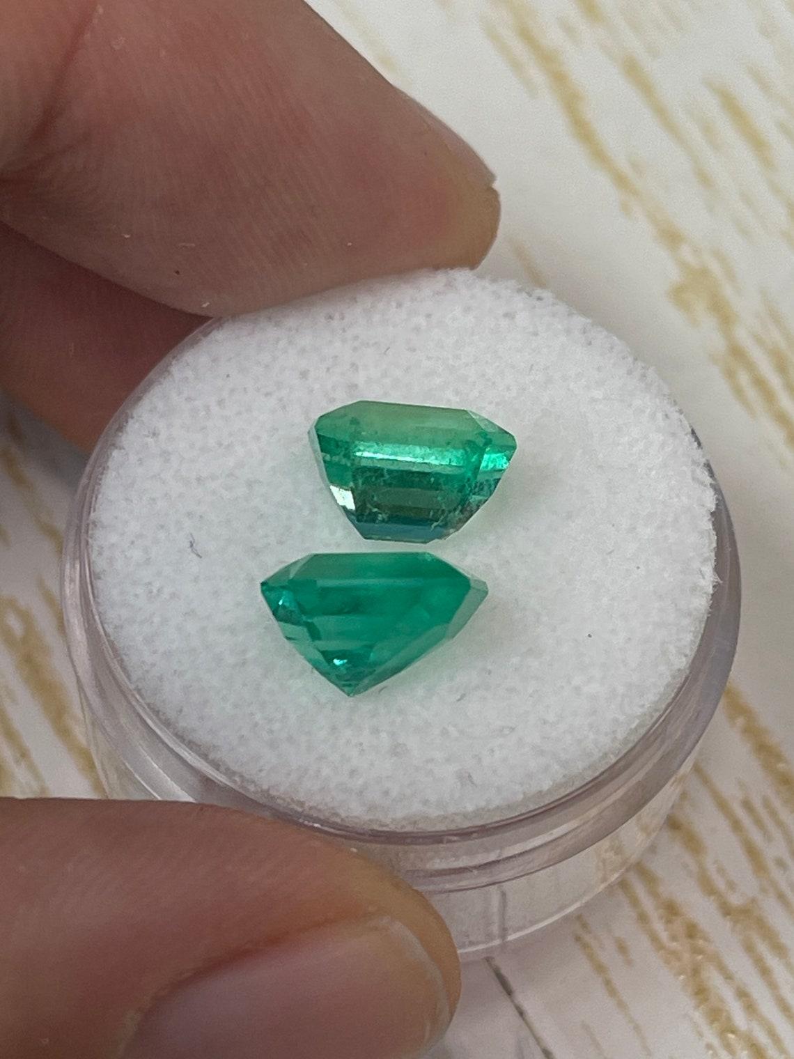 Donna 5,19tcw 9x8 Smeraldi colombiani abbinati - Coppia di smeraldi genuini tagliati a smeraldo in vendita