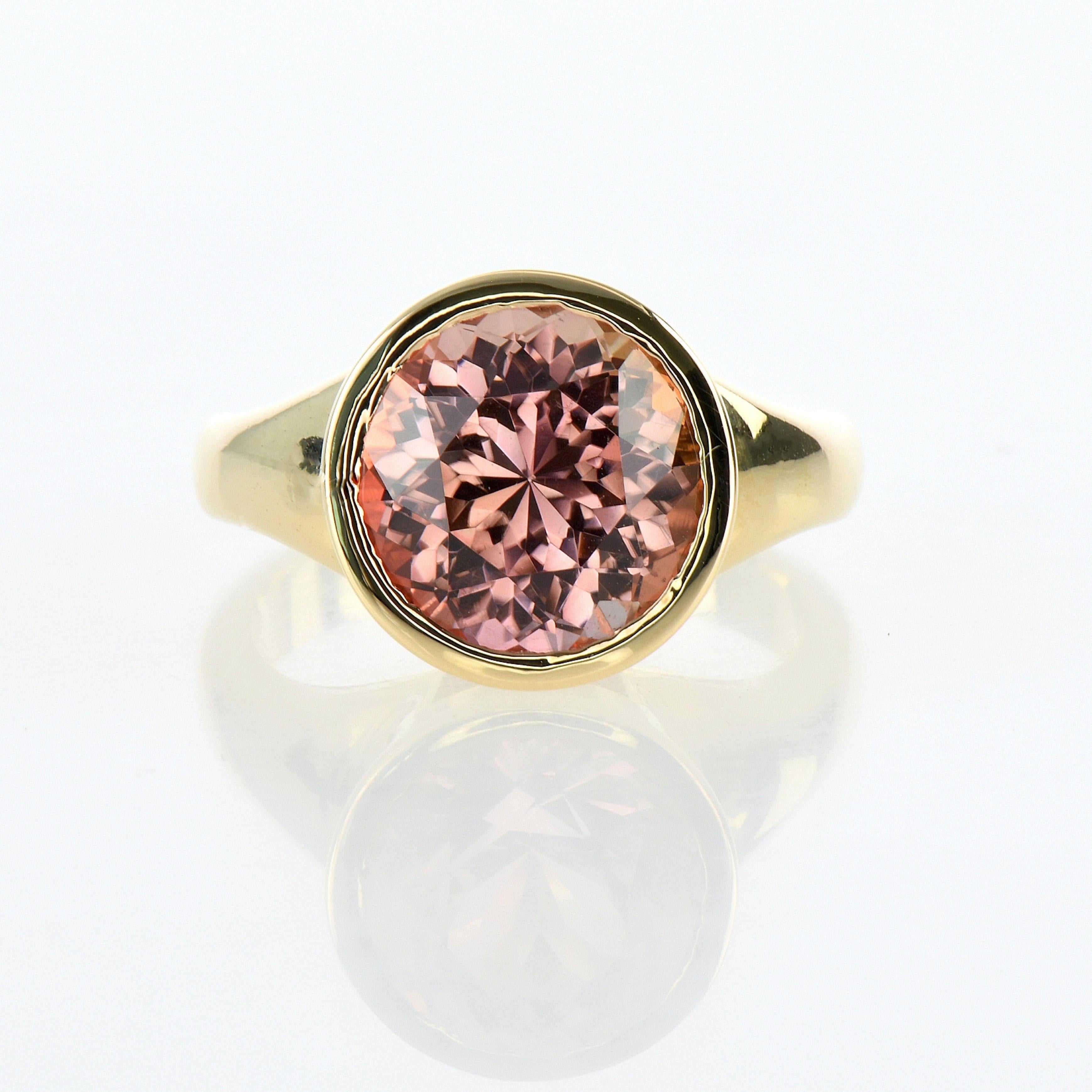5.1ct Orange Tourmaline Bezel Ring-Round Cut-18KT Yellow Gold-GIA Certified-Rare In New Condition For Sale In London, GB