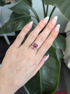 5.1cts Bi-color Tourmaline Ring with Natural Diamonds Accents: Solid 14K Gold