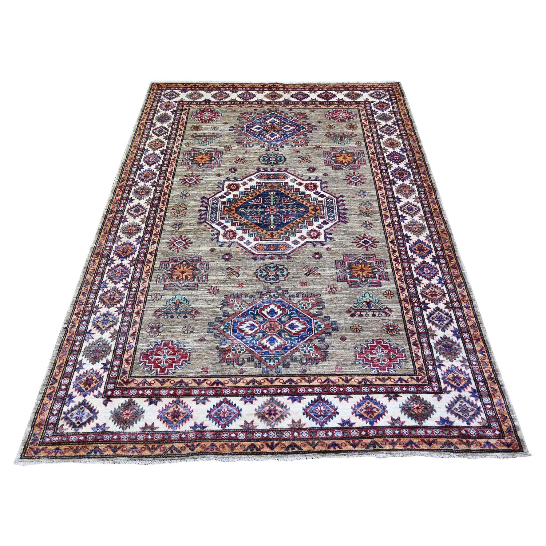 5'1 "x6'10" Bianco osso a trama fitta, pura lana, afghano Super Kazak annodato a mano Ru
