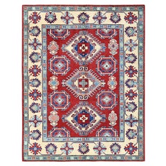 5'1 "x6'9" Berry Red Hand Knots Rug Kazak with Tribal Motifs Soft Wool Tapis d'Orient