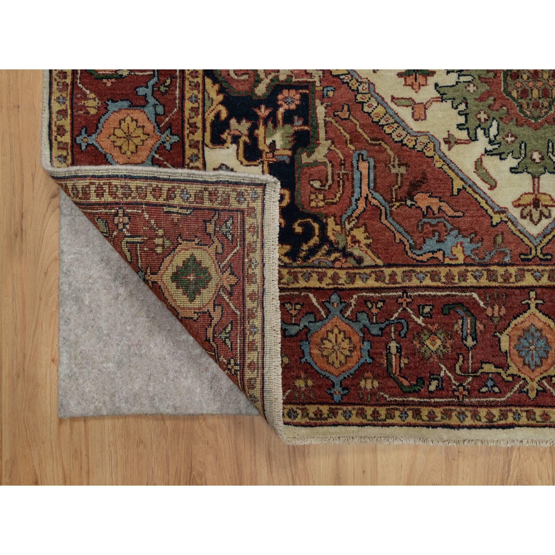 Alfombra de Lana Suave Anudada a Mano Heriz Re-Creación Fina Marfil Antiqued 5'1 