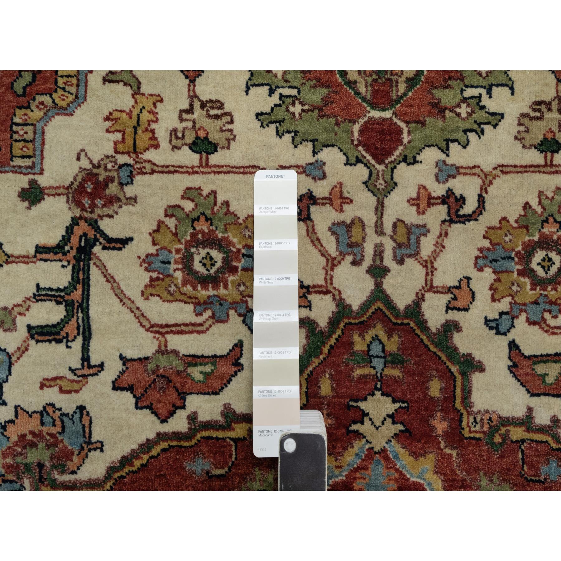 Alfombra de Lana Suave Anudada a Mano Heriz Re-Creación Fina Marfil Antiqued 5'1 