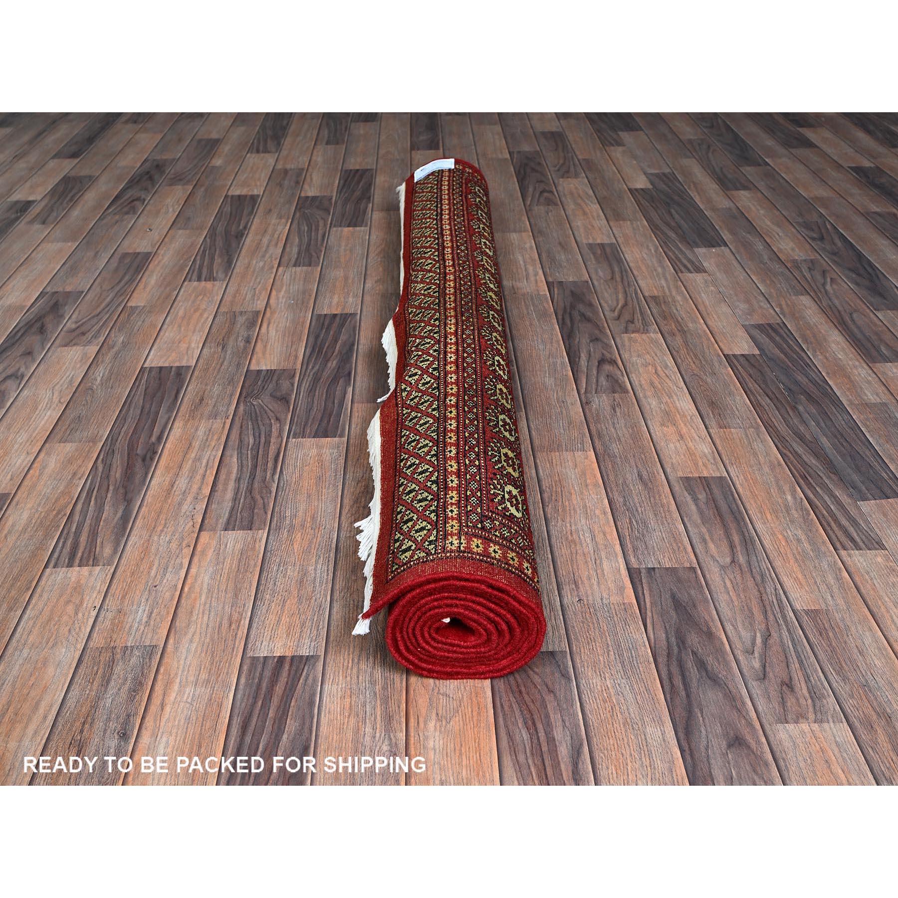 Hand-Knotted 5'1