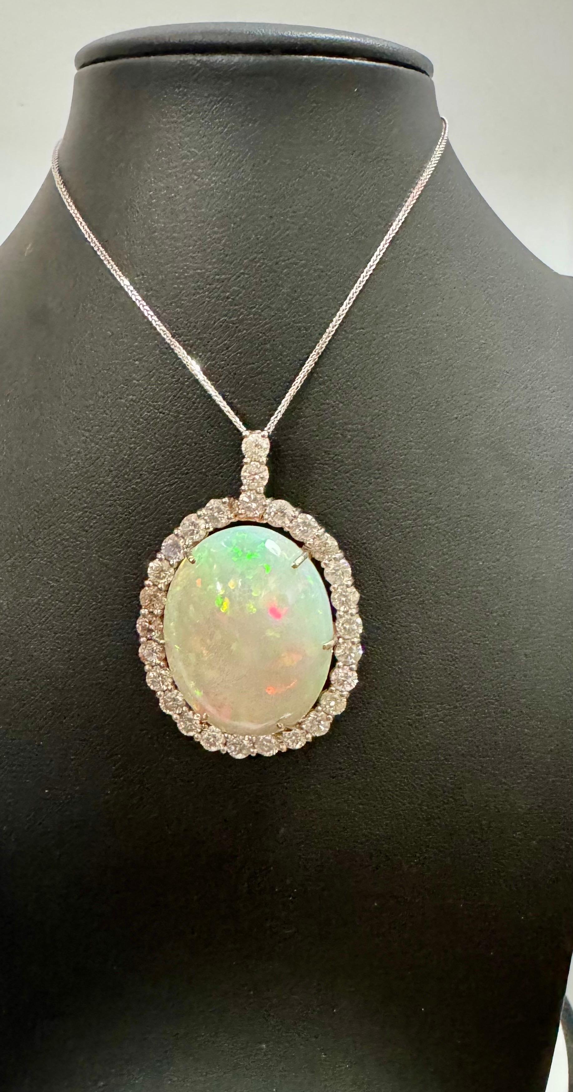 52 Karat Ovaler äthiopischer Opal & Diamant-Anhänger 14 Karat Weißgold Halskette im Angebot 7