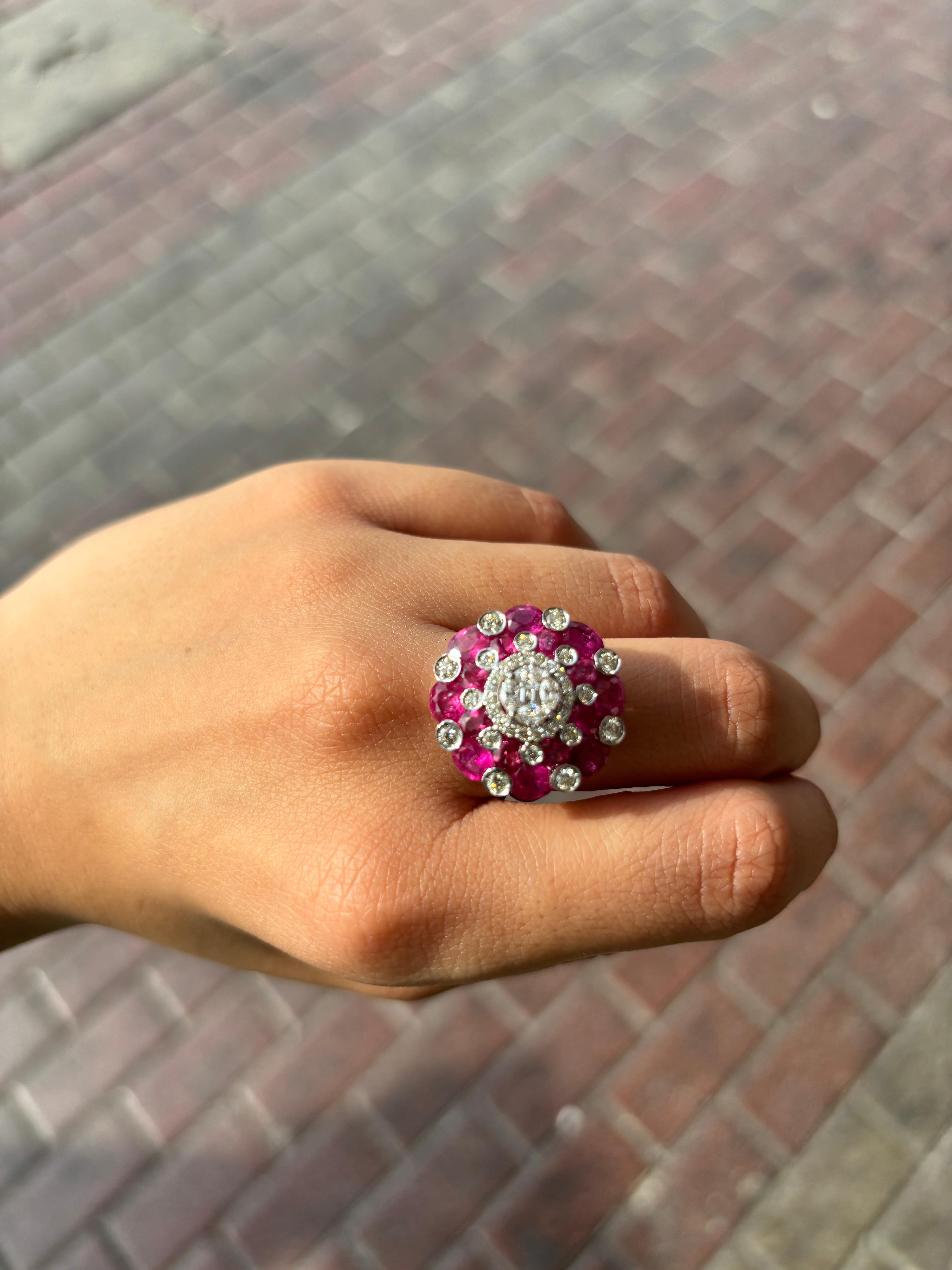 De las mujeres Anillo de Cóctel de Rubí y Diamantes de 5.2 Quilates en venta