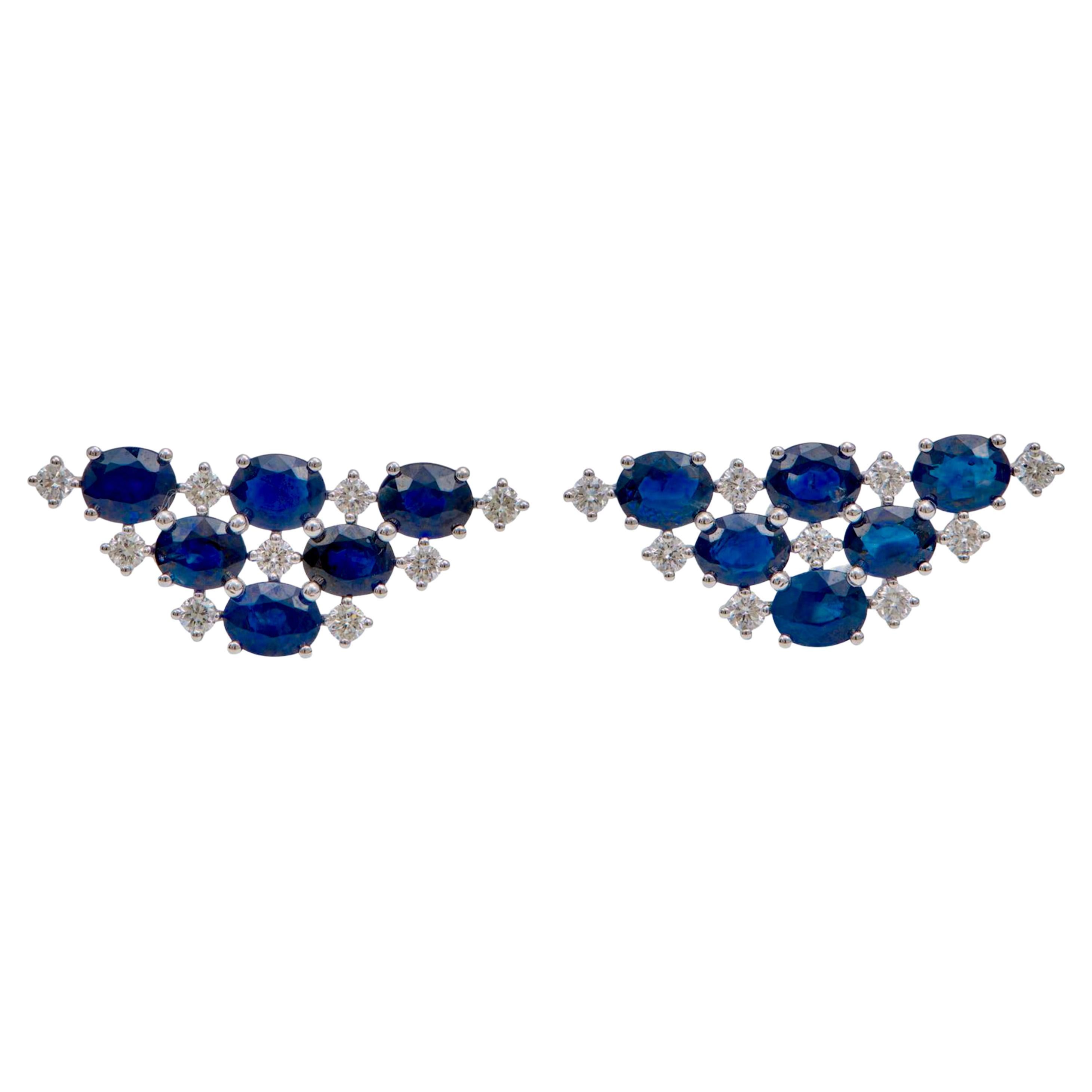 Boucles d'oreilles en or blanc 18 carats avec saphir bleu émeraude et diamants