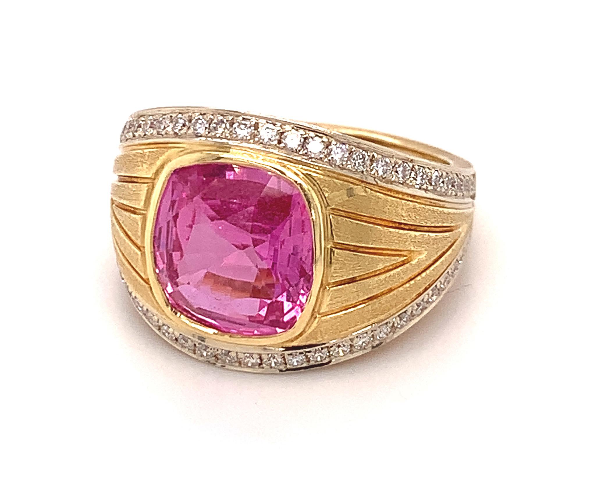 Artisan GIA Certified 5.20 Carat Pink Sapphire and Diamond Ring in 18k Gold For Sale