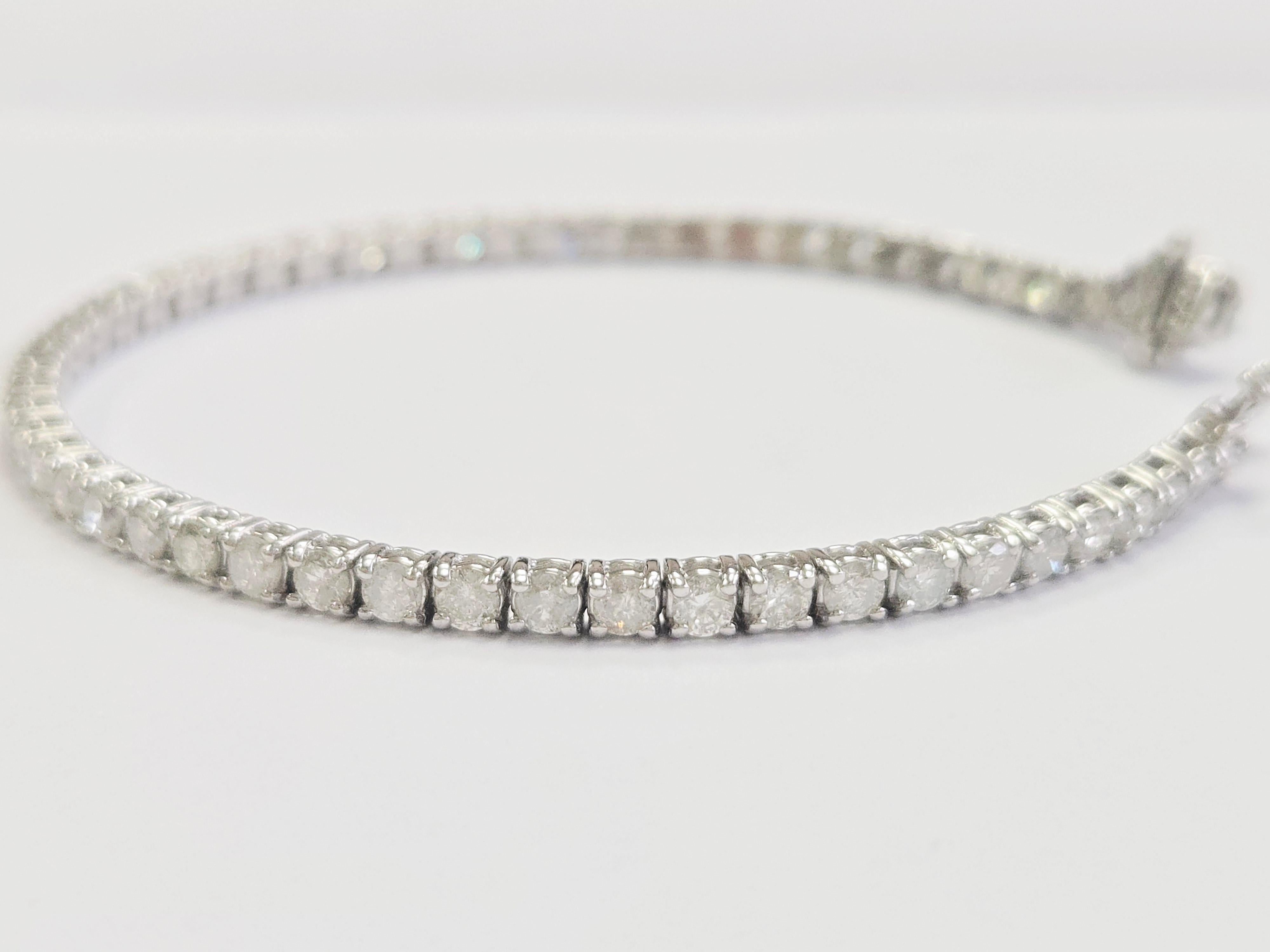 5.20 Carat Natural Diamond Tennis Bracelet 14 Karat White Gold In New Condition In Great Neck Plaza, NY