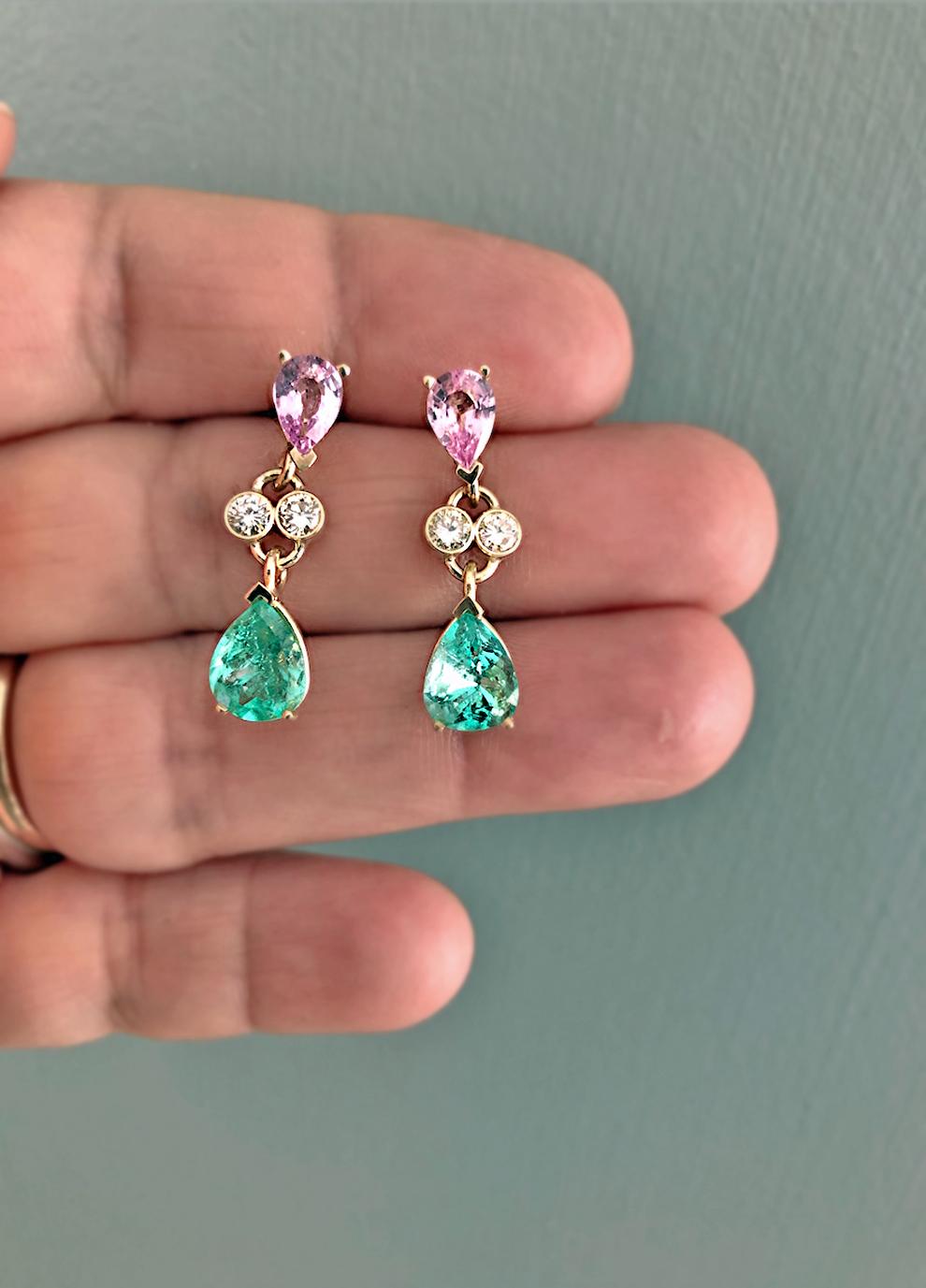 Pear Cut 5.20 Carat Colombian Emerald Sapphire Diamond Dangle Earrings 18 Karat For Sale