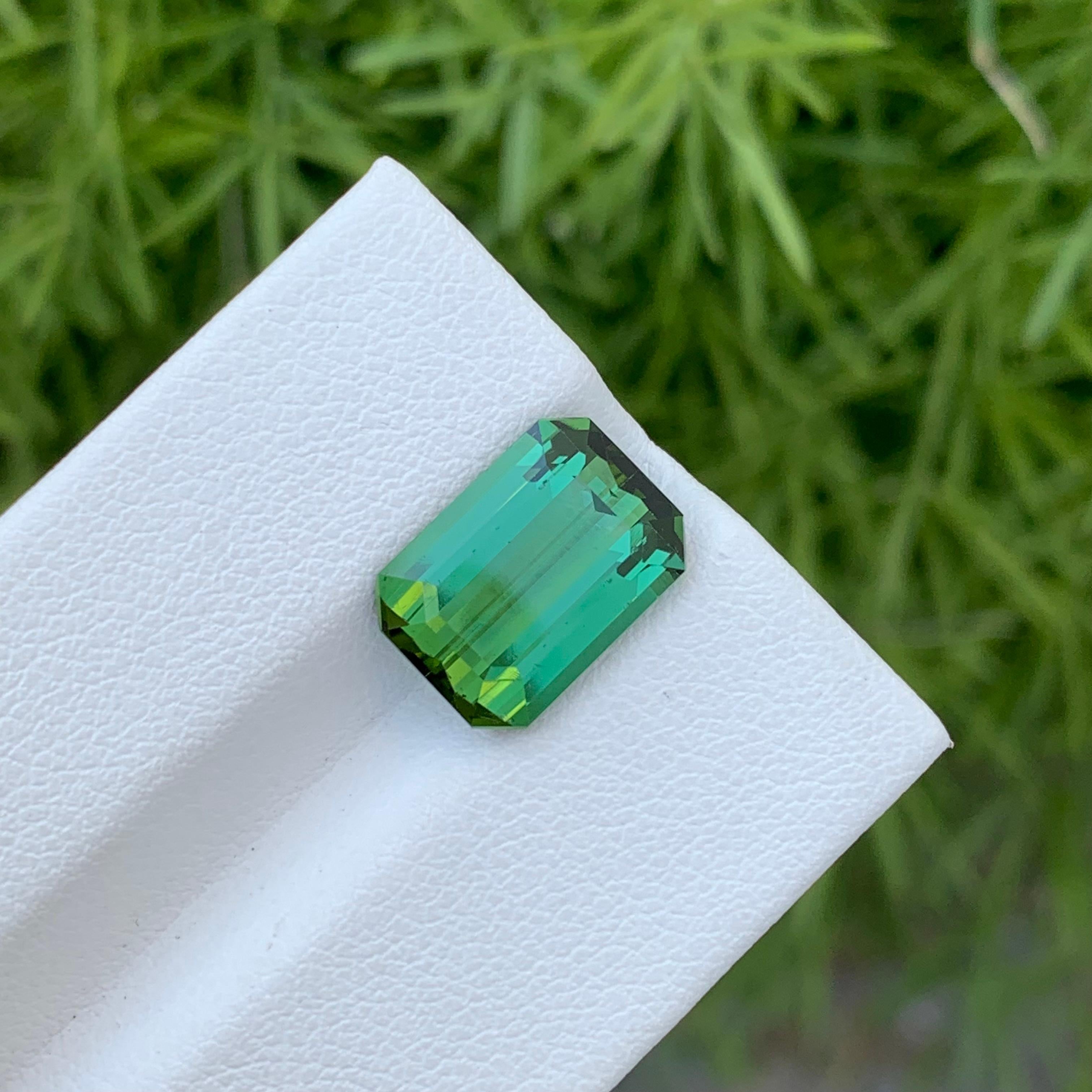 5.20 Carat Natural Loose Bright Green Tourmaline Emerald Shape For Sale 1