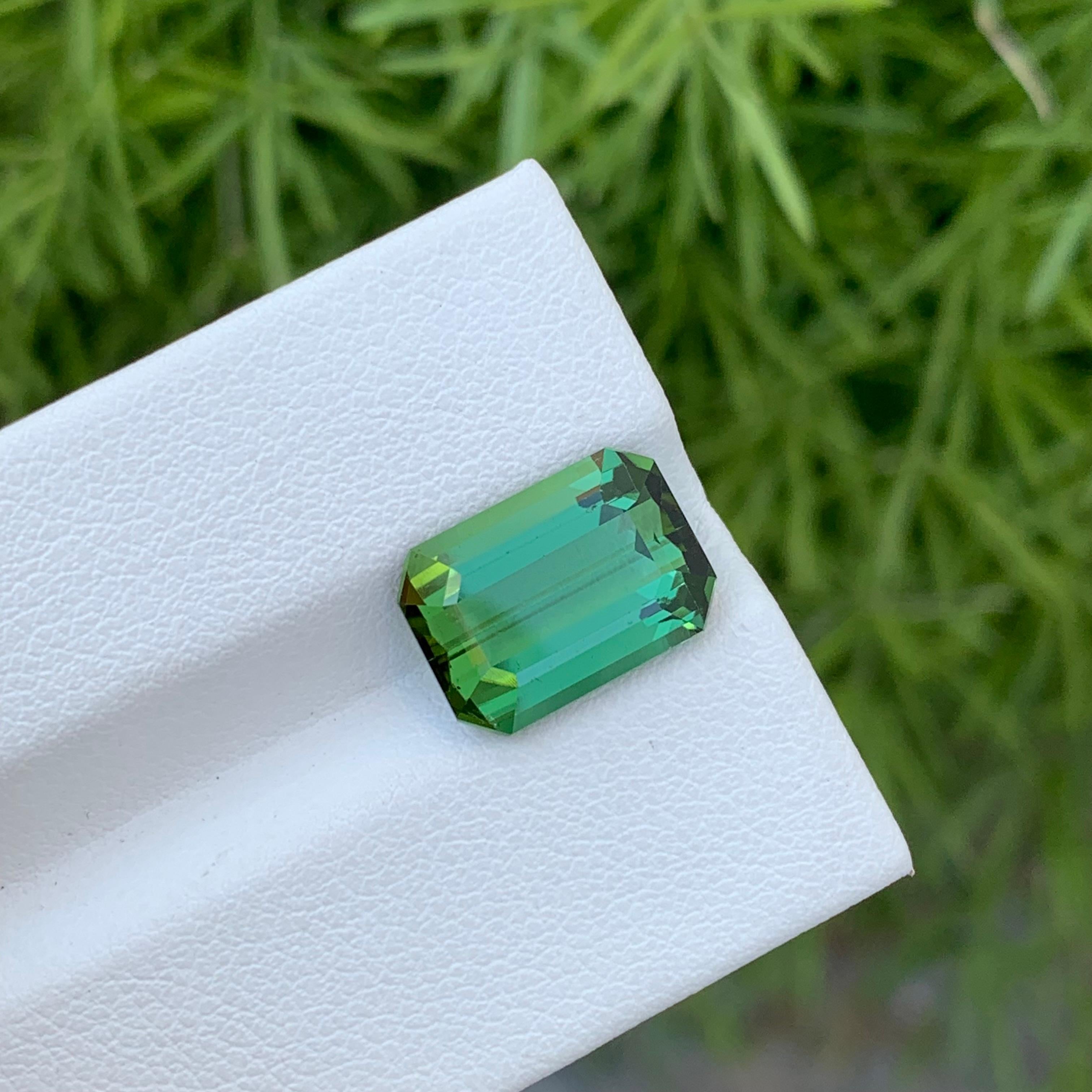 5.20 Carat Natural Loose Bright Green Tourmaline Emerald Shape For Sale 2