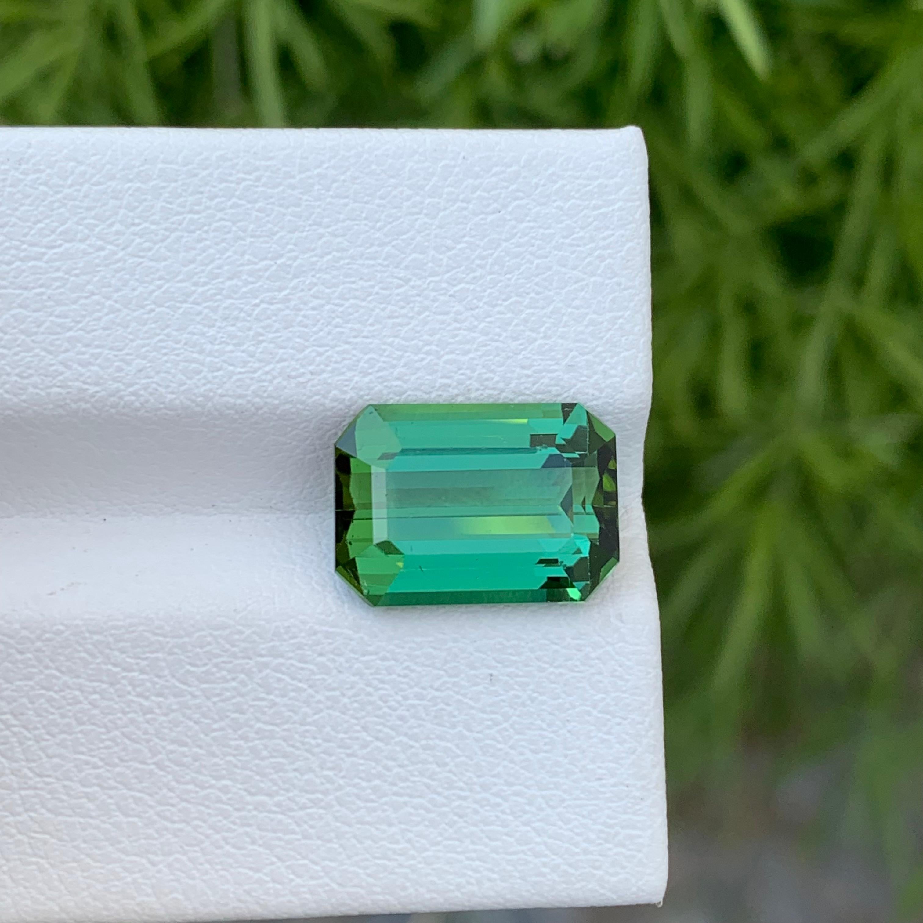 5.20 Carat Natural Loose Bright Green Tourmaline Emerald Shape For Sale 3