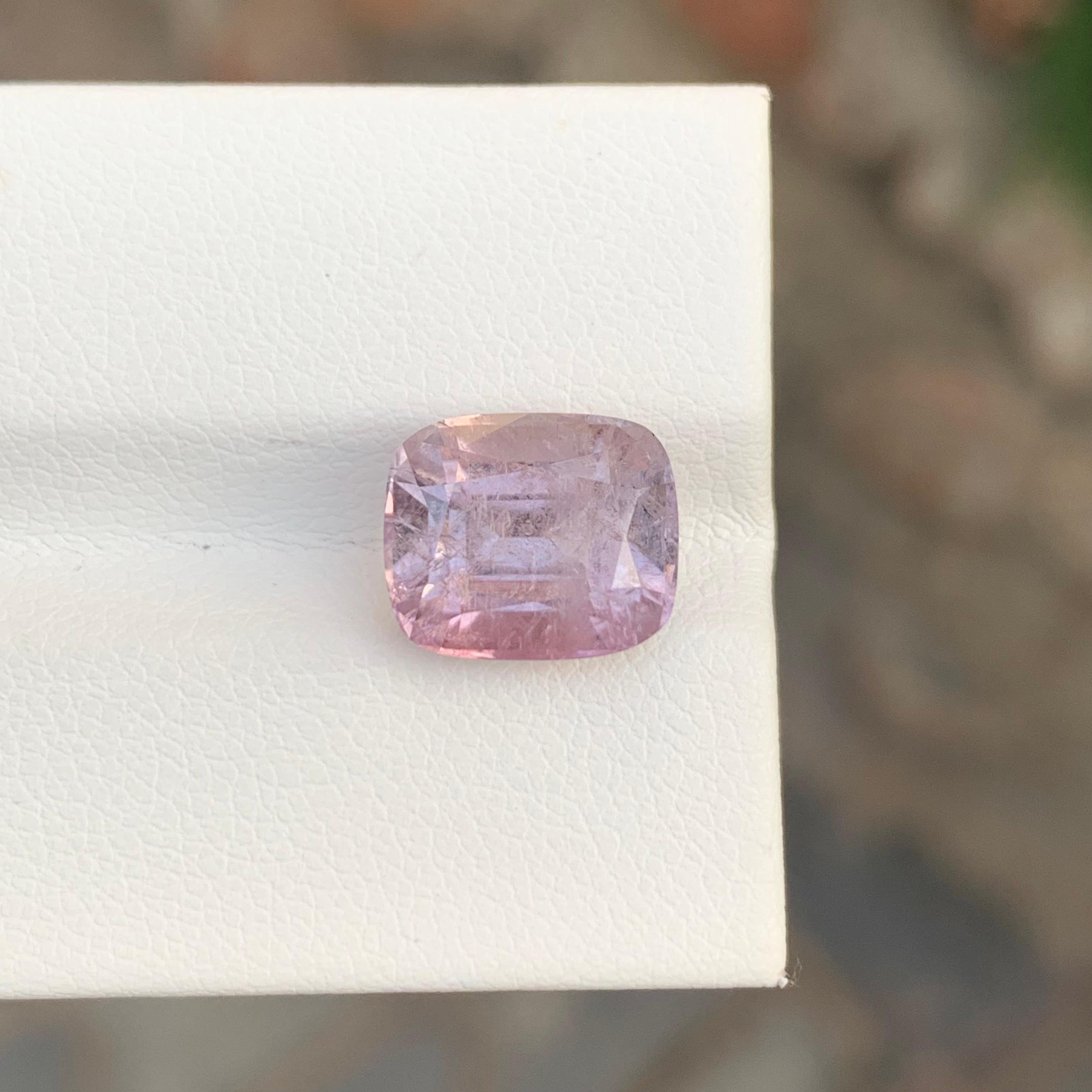 5.20 Carat Natural Loose Light Pink Tourmaline Cushion Shape Gemstone (pierre précieuse en forme de coussin) en vente 1