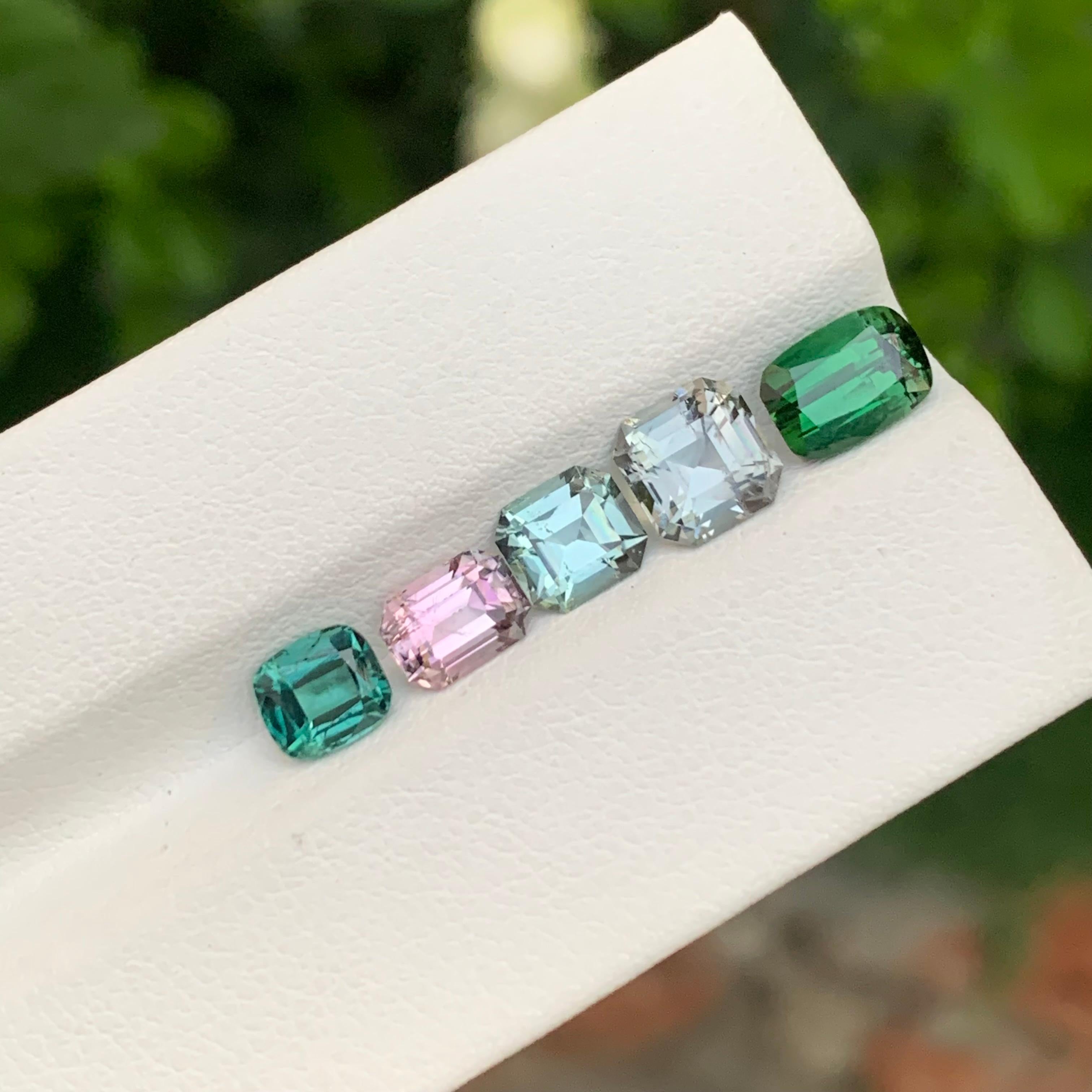 Tourmaline naturelle non sertie de 5.20 carats, pierre précieuse pour bijoux en vente 3