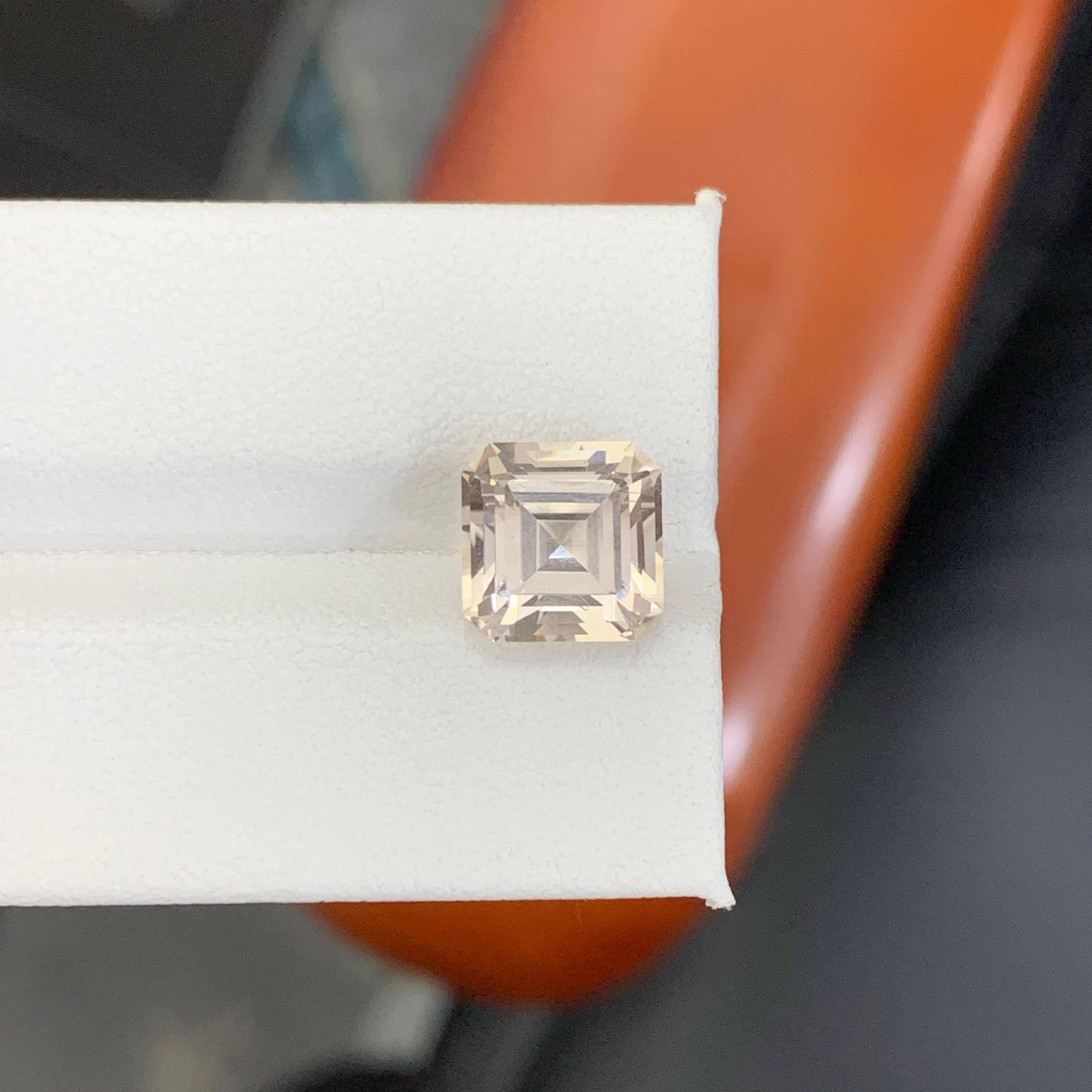 Taille Asscher 5.20 Carat Natural Loose Quality Topaz Stone Asscher Cut Pakistani Gemstone en vente