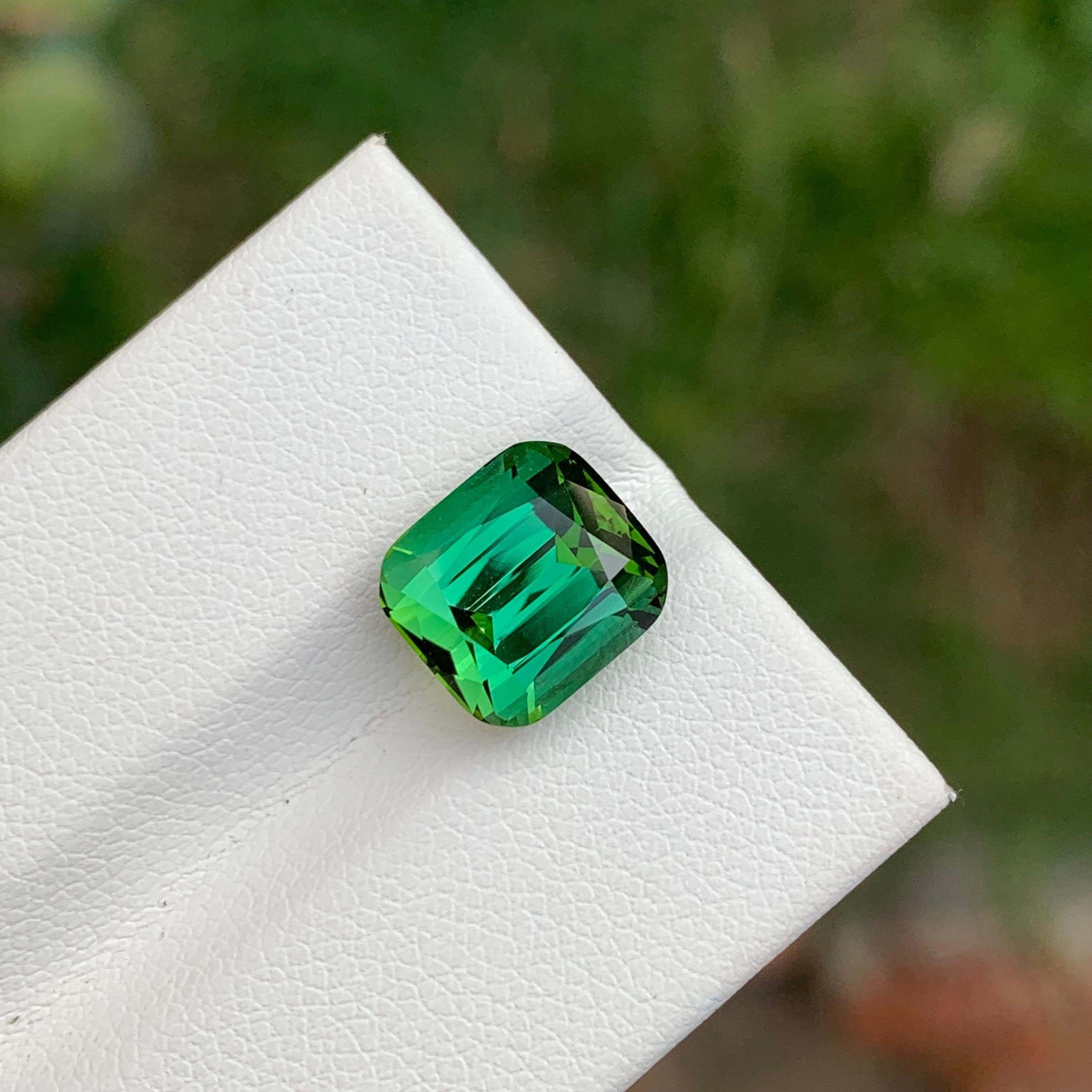 5,20 Carati Nature sciolti Splendid Lavish Green Tourmaline Cushion Shape Gemstone in vendita 3