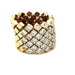 5.20 Carat Round Brilliant Diamond 18 Karat Yellow Gold Cocktail Ring