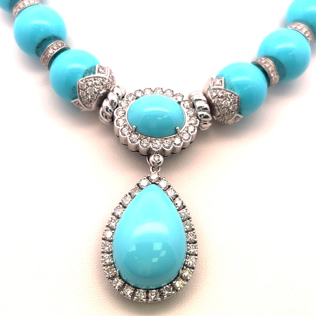 Collier pendentif 18 carats avec diamants ronds de 5,20 carats et turquoise de 10,60 à 24,10 mm Pour femmes en vente
