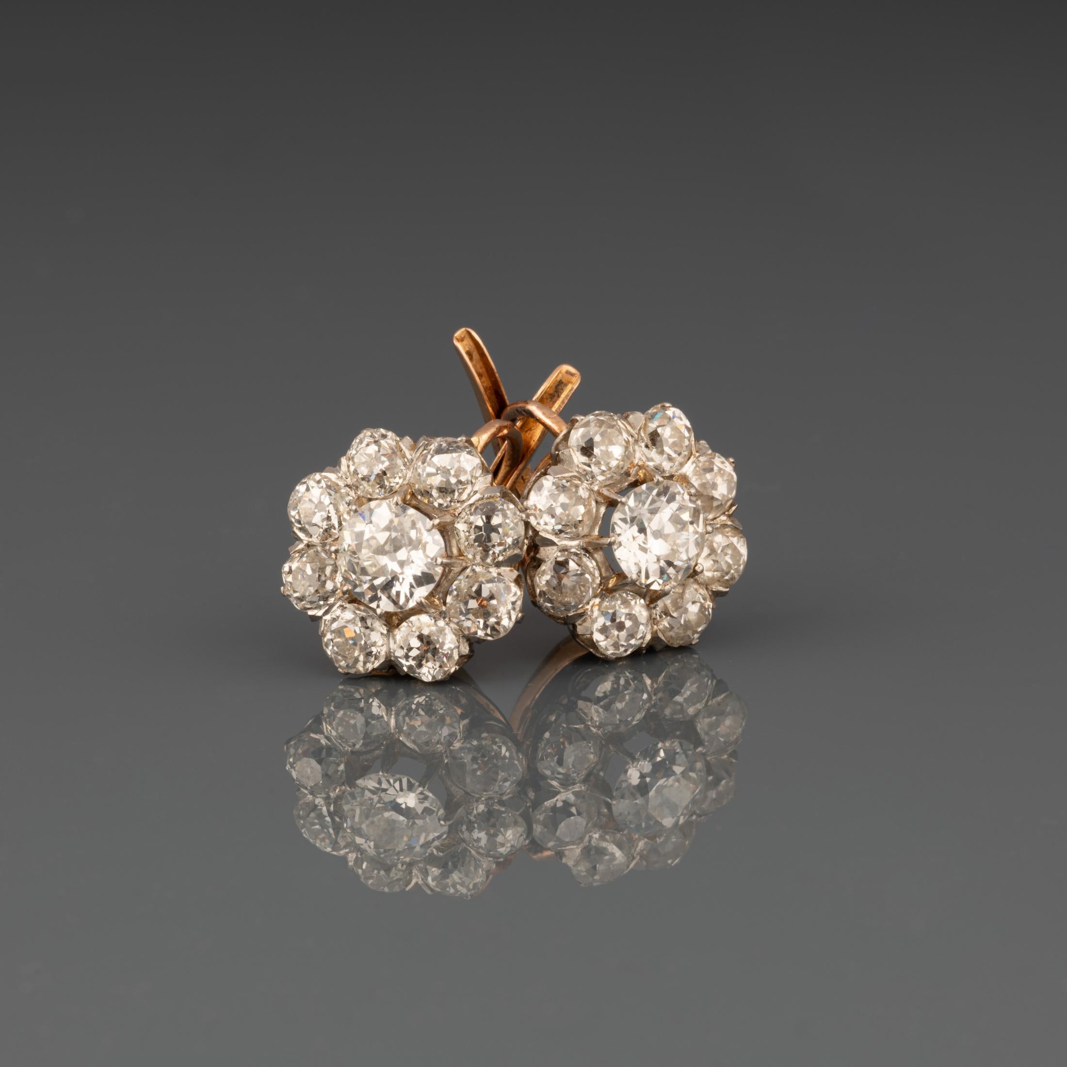 5.20 Carats Diamonds French Antique Earrings In Good Condition In Saint-Ouen, FR