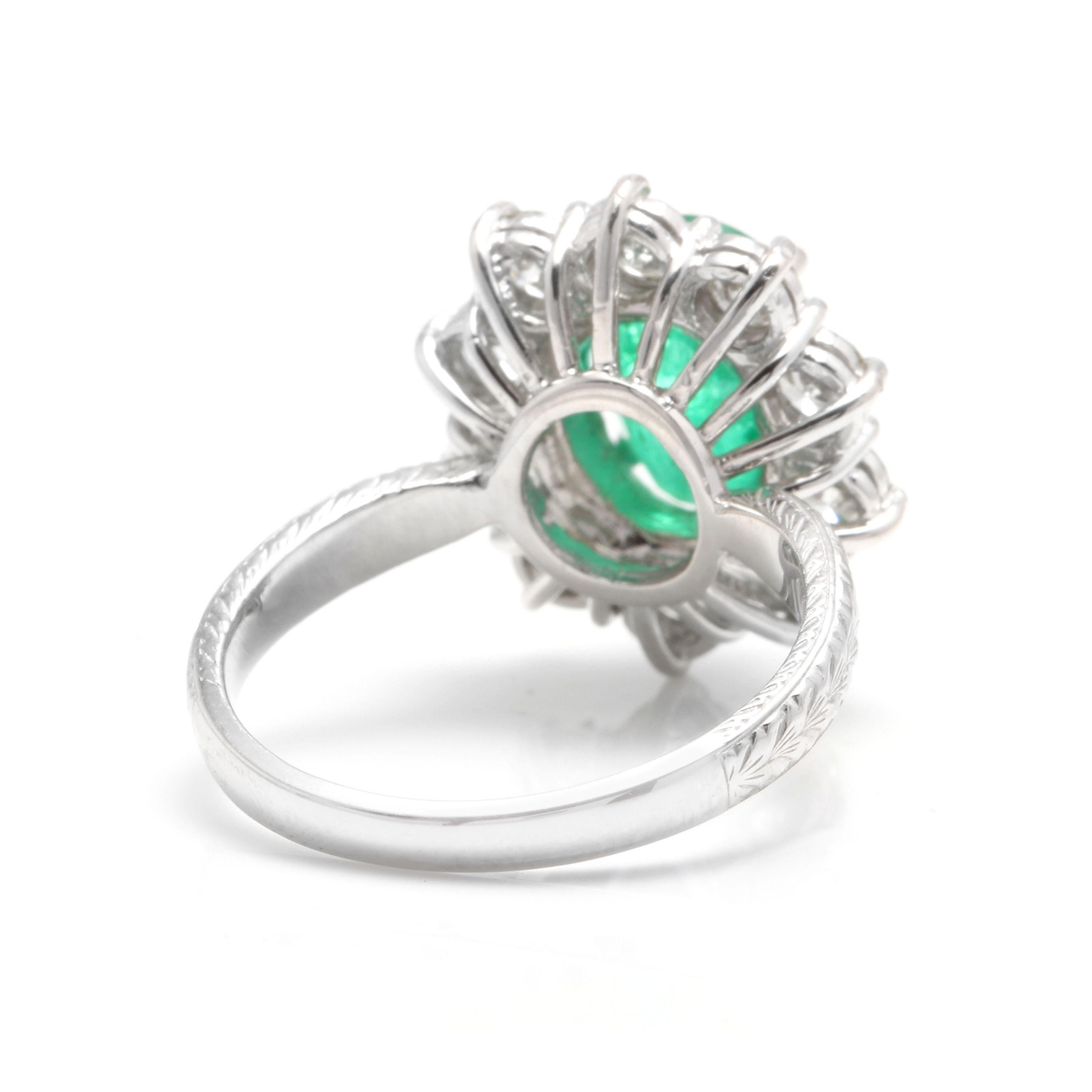 5.20 Carat Exquisite Emerald and Diamond 14 Karat Solid White Gold Ring In New Condition For Sale In Los Angeles, CA