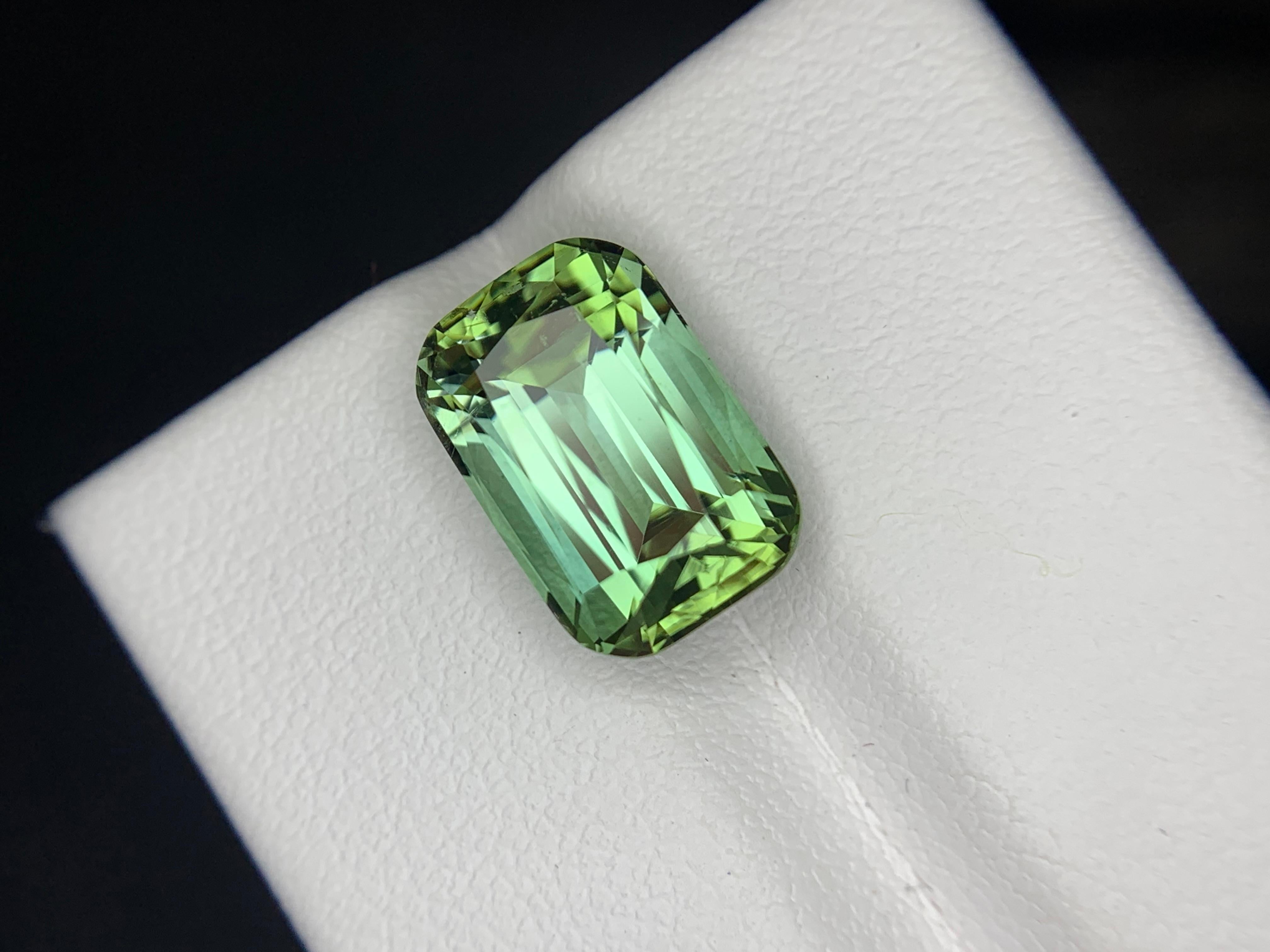 5,20 carati di gemma naturale di tormalina menta sciolta in vendita 3