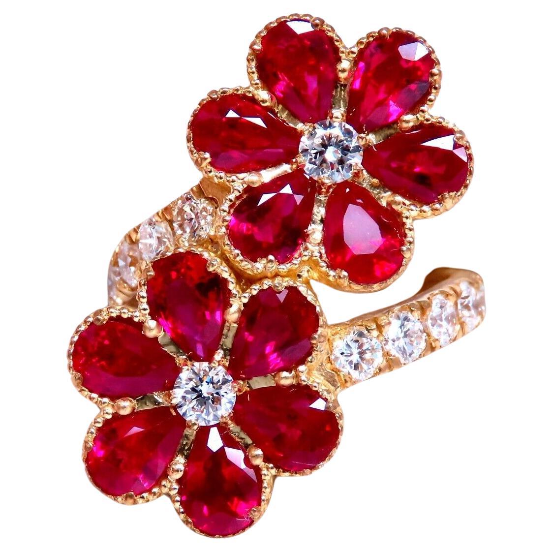 5.20ct Natural Ruby Diamonds Flower Cluster Ring 18kt yellow gold For Sale