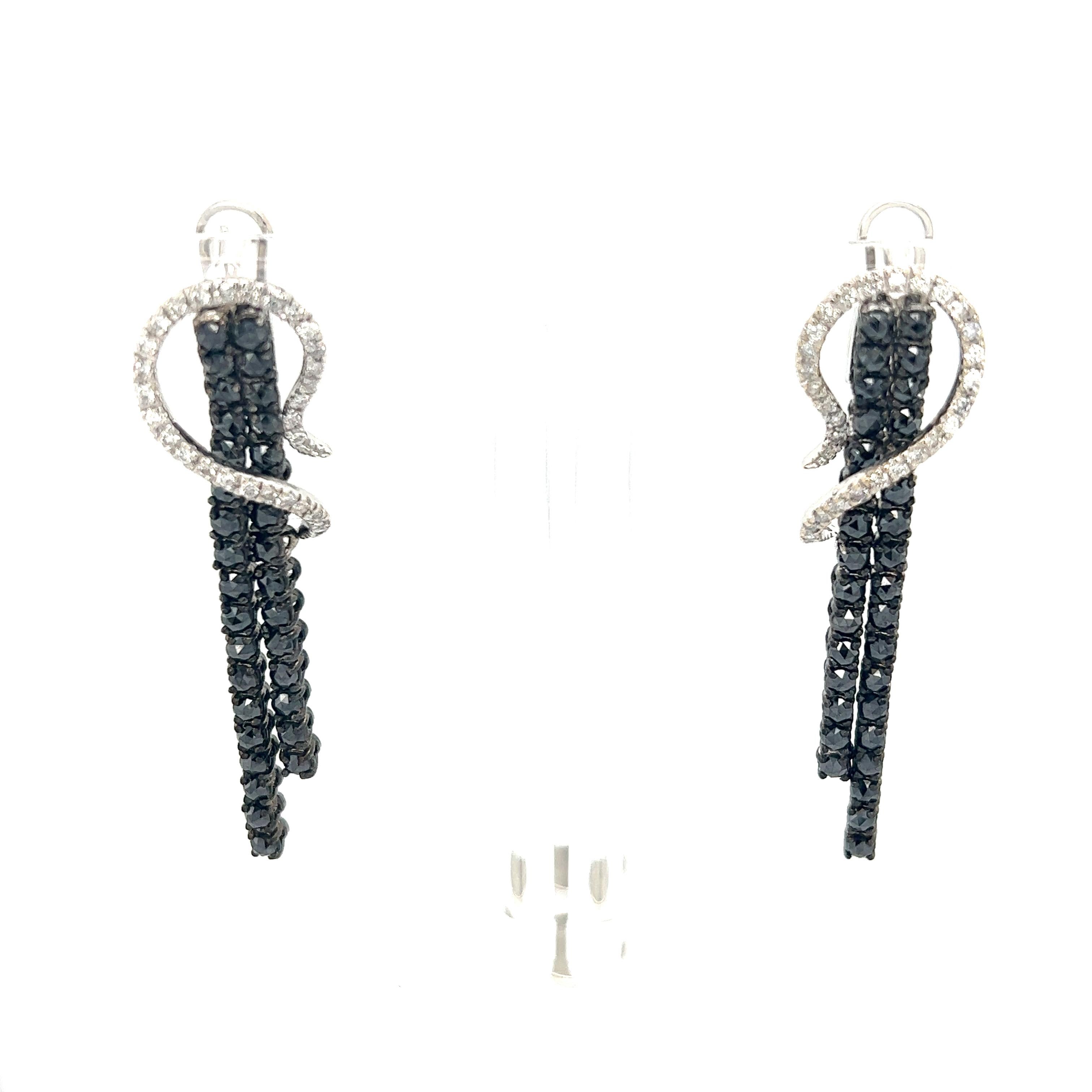 Contemporary 5.21 Carat Black Diamond White Diamond White Gold Dangle Earrings For Sale