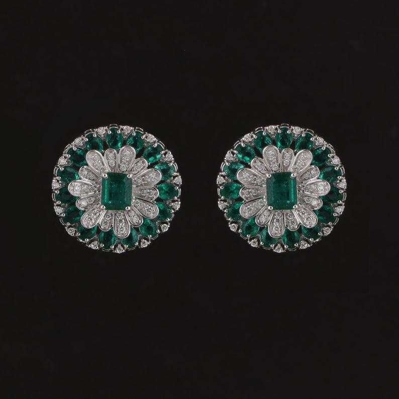 Artisan 5.21 Carat Emerald Diamond 14 Karat Gold Flower Stud Earrings For Sale
