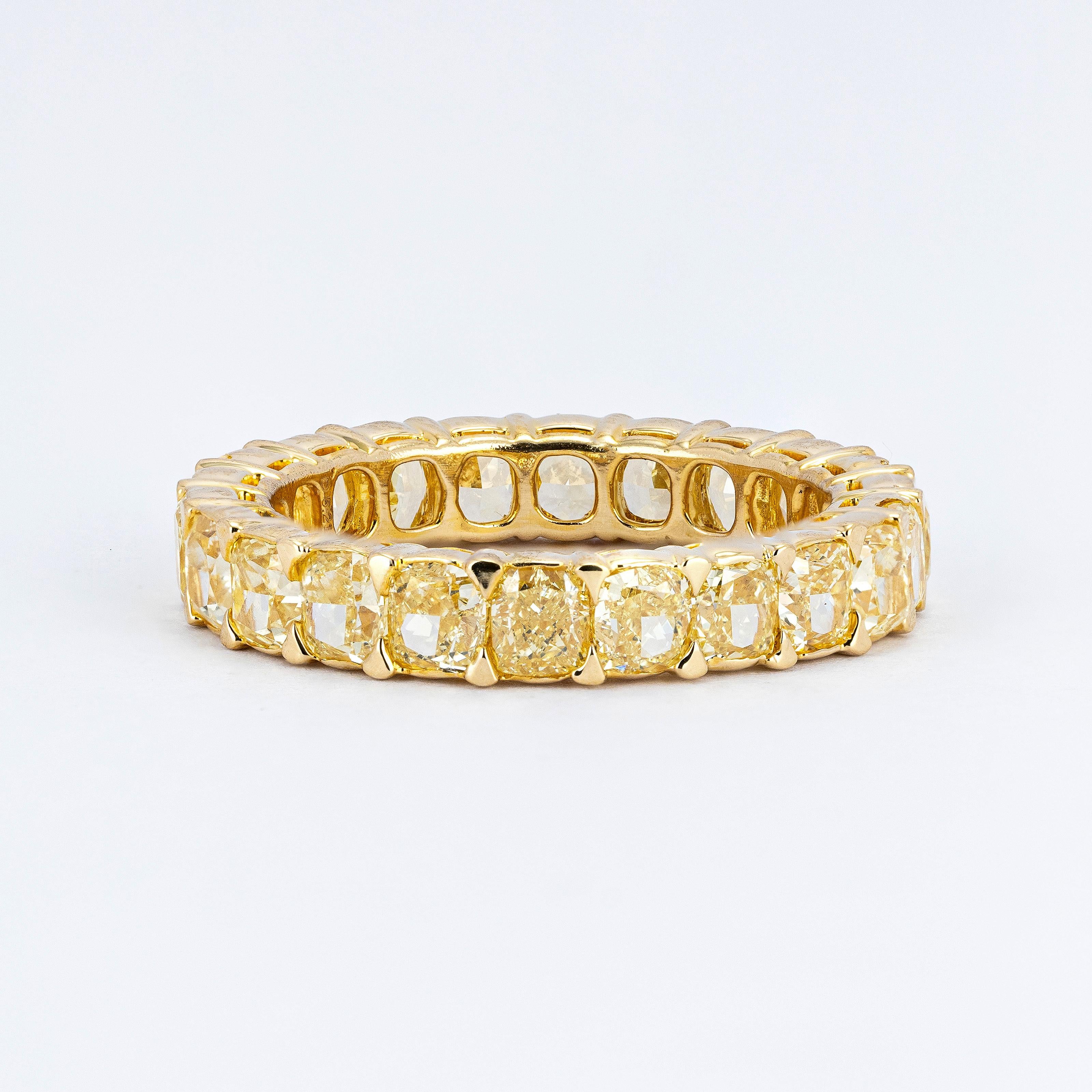 5.21 carat Natural Yellow Diamond Eternity Band 18kt In New Condition For Sale In Miami, FL