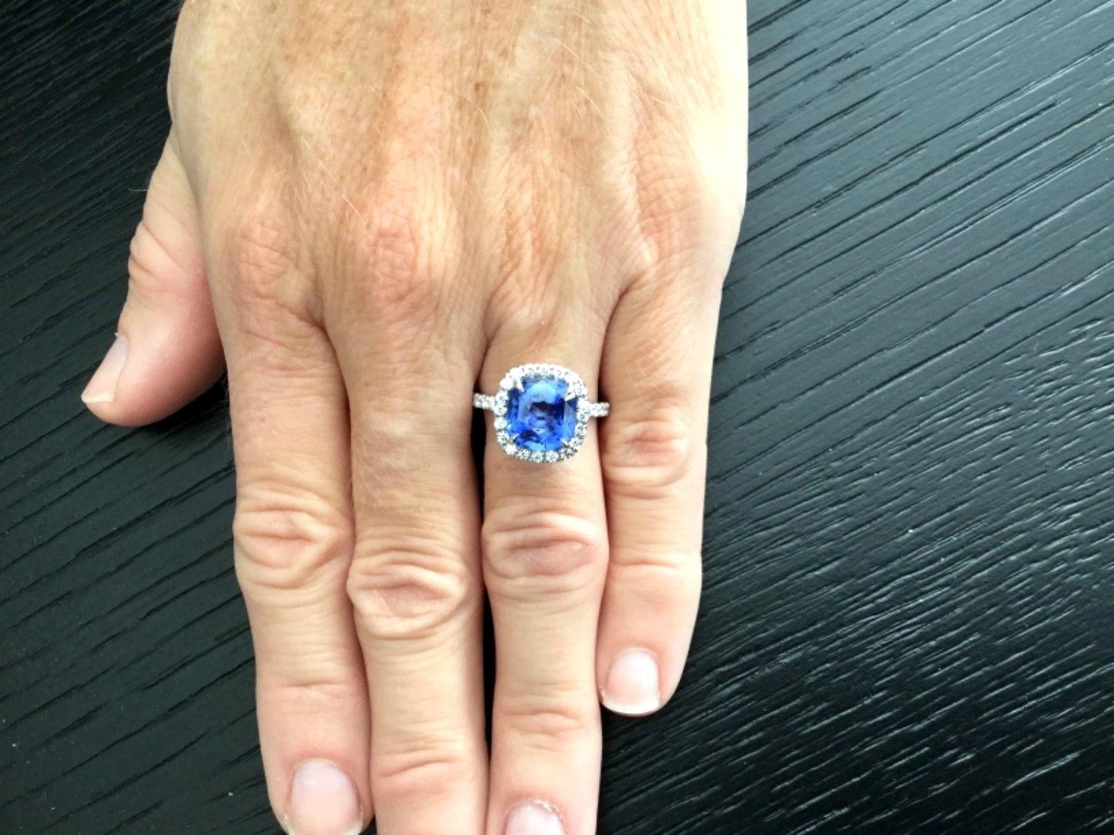 5.21 Carat Unheated Natural Blue Sapphire and Diamond Ring GIA Certified im Zustand „Neu“ in Middletown, DE