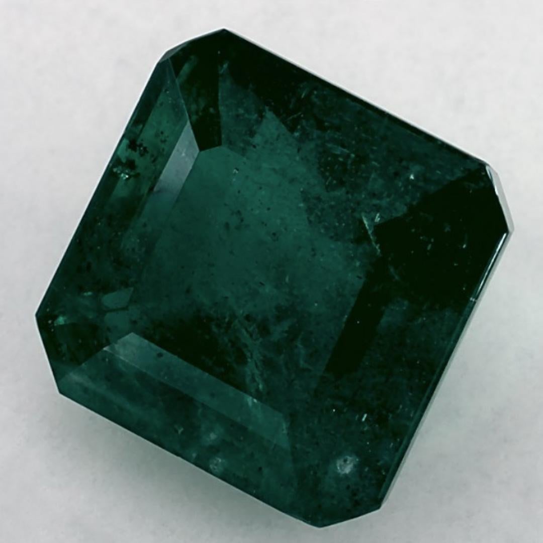 Con un vibrante tono verde, la piedra de nacimiento de mayo es un símbolo del renovado crecimiento primaveral. 

Explora la vibrante colección de esmeraldas, rubíes y zafiros de nuestra tienda, disponibles como gemas sueltas y combinadas con nuestra