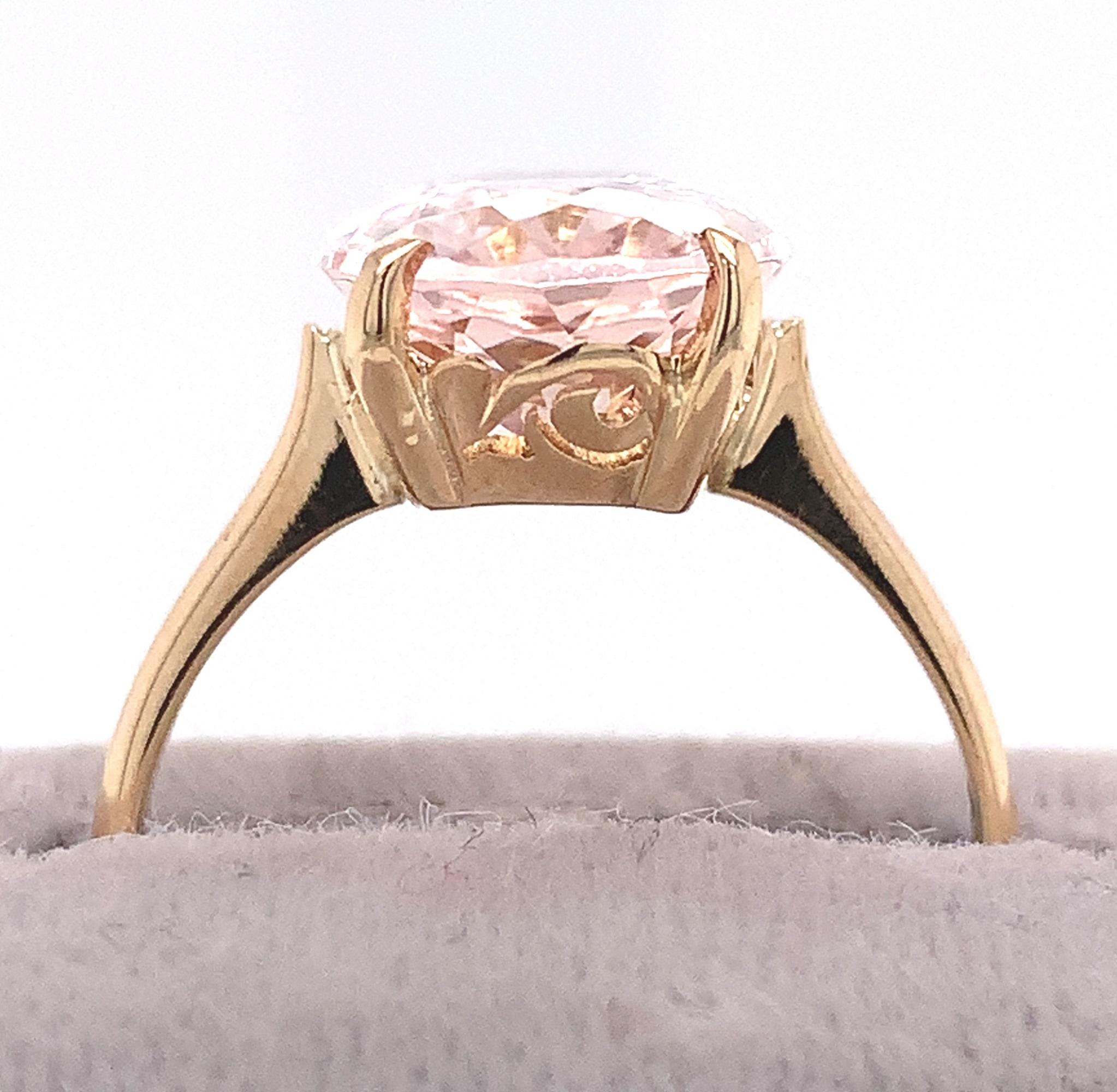 Oval Cut 5.21ct Oval Morganite Solitaire 14K Ring