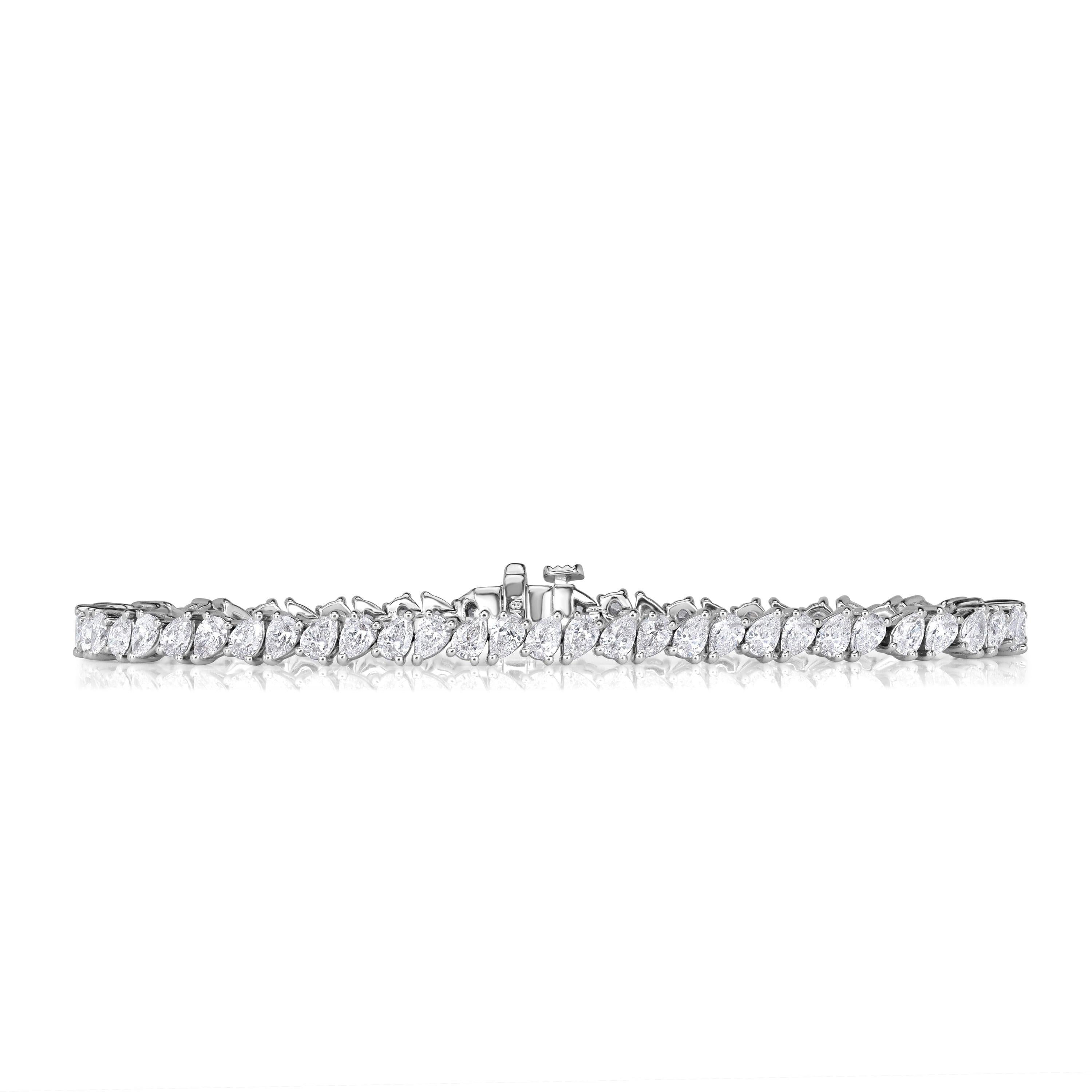 5.21ct Pear Shaped Diamond Tennis Bracelet For Sale