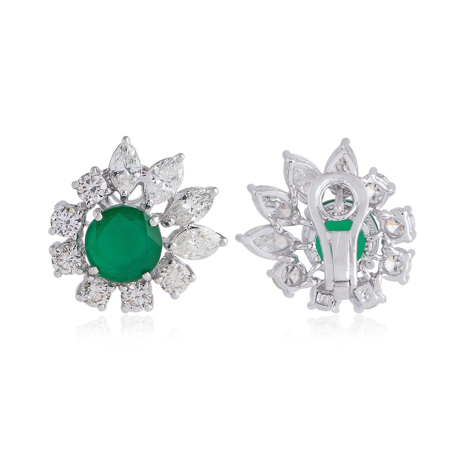 Modern 5.22 Carat Emerald Diamond 18 Karat Gold Stud Earrings For Sale