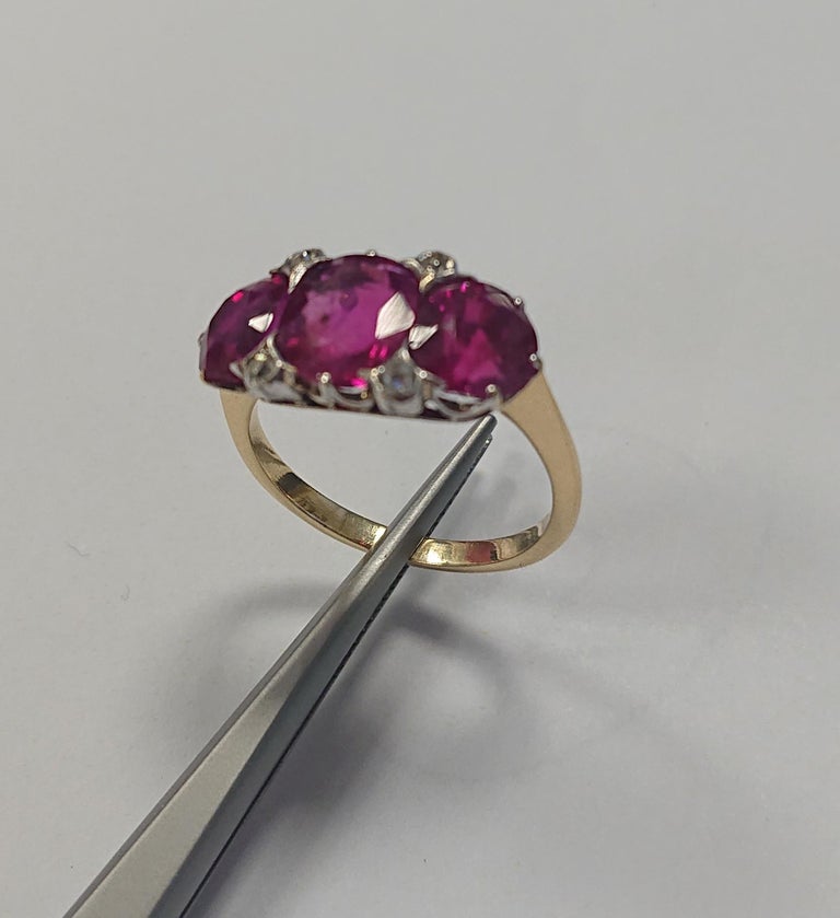5.22 Carat Unheated Burmese Ruby 3-Stone and Diamond Platinum and Gold Ring For Sale 5