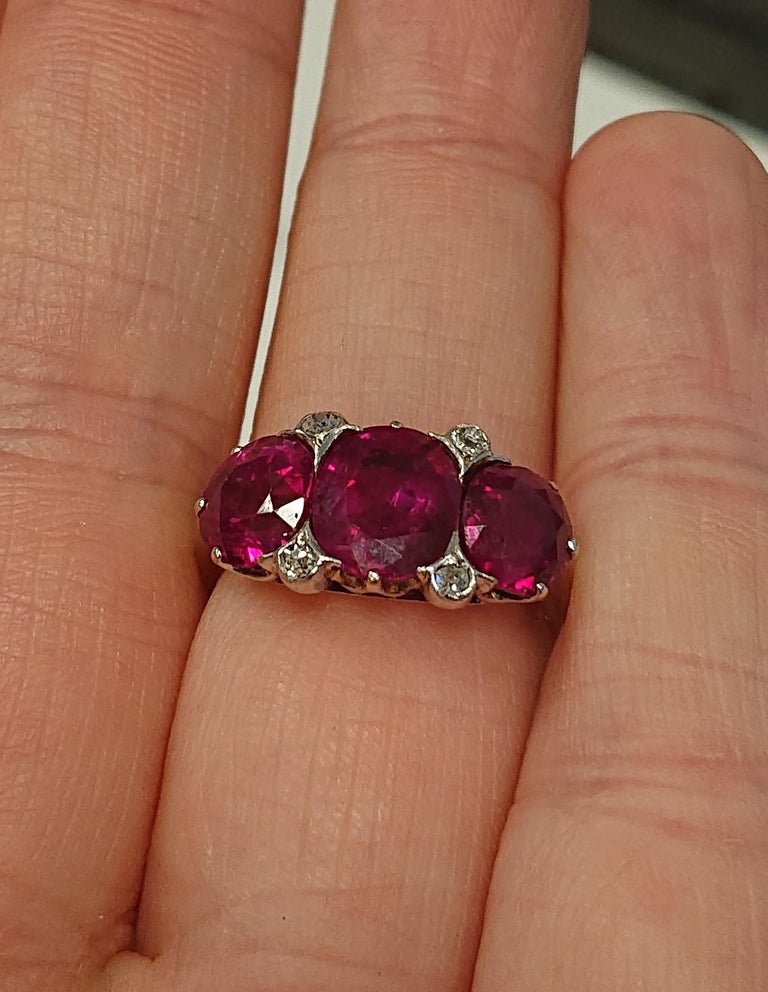 5.22 Carat Unheated Burmese Ruby 3-Stone and Diamond Platinum and Gold Ring For Sale 3